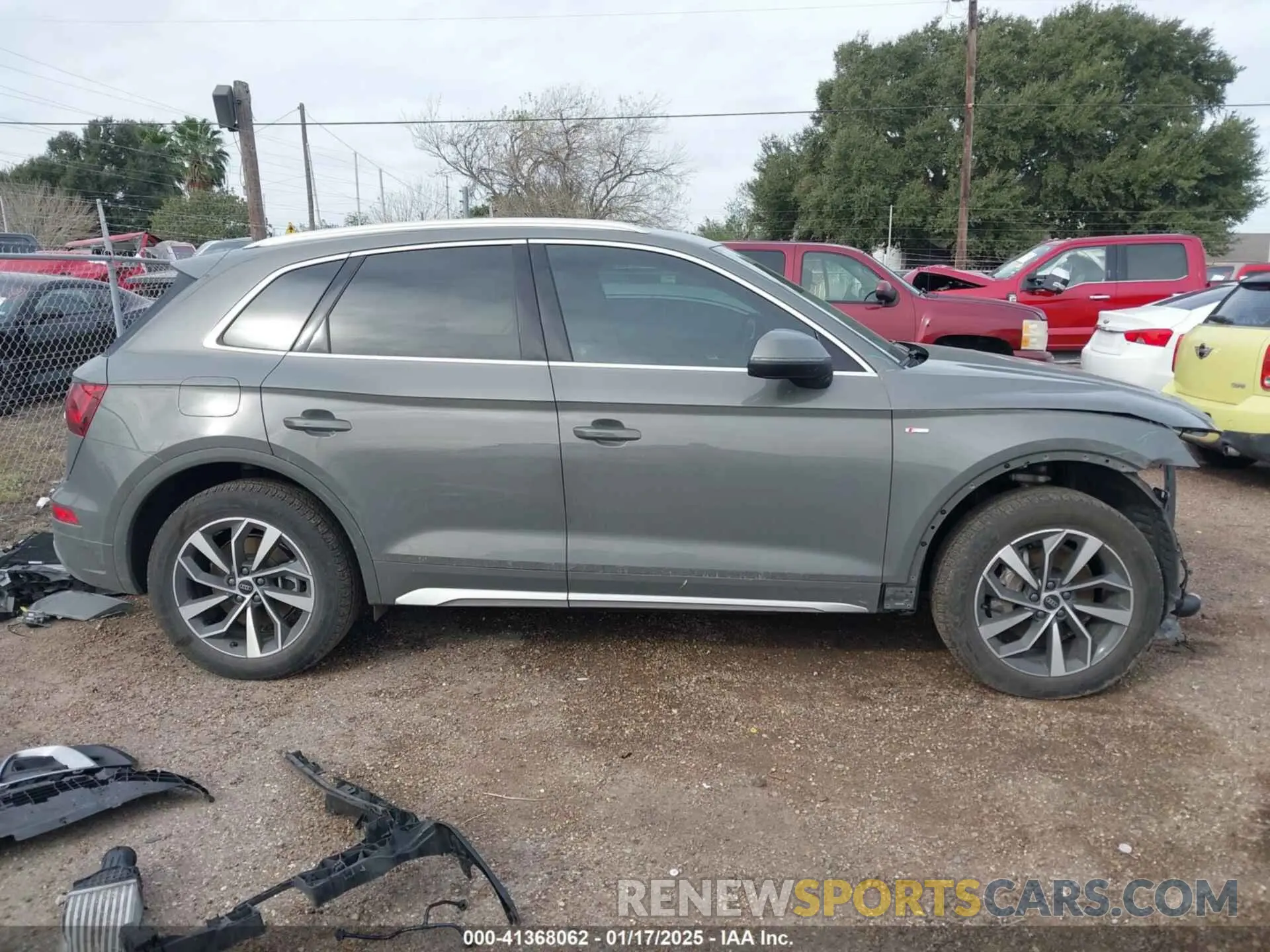 14 Фотография поврежденного автомобиля WA1GAAFY1R2000549 AUDI Q5 2024