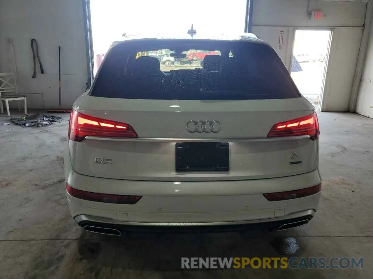 6 Photograph of a damaged car WA1GAAFY1R2095274 AUDI Q5 2024