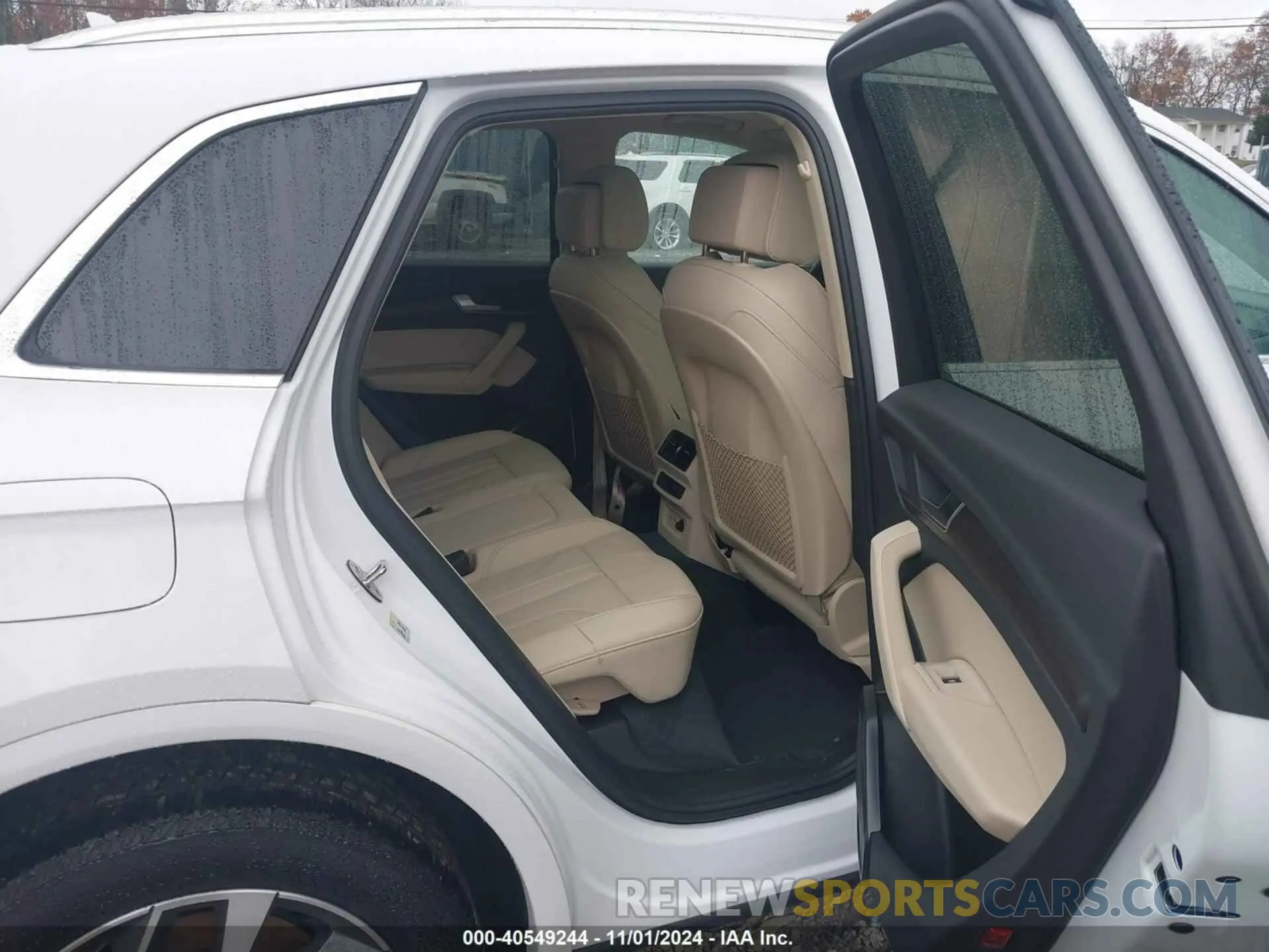 8 Photograph of a damaged car WA1GAAFY4R2024229 AUDI Q5 2024