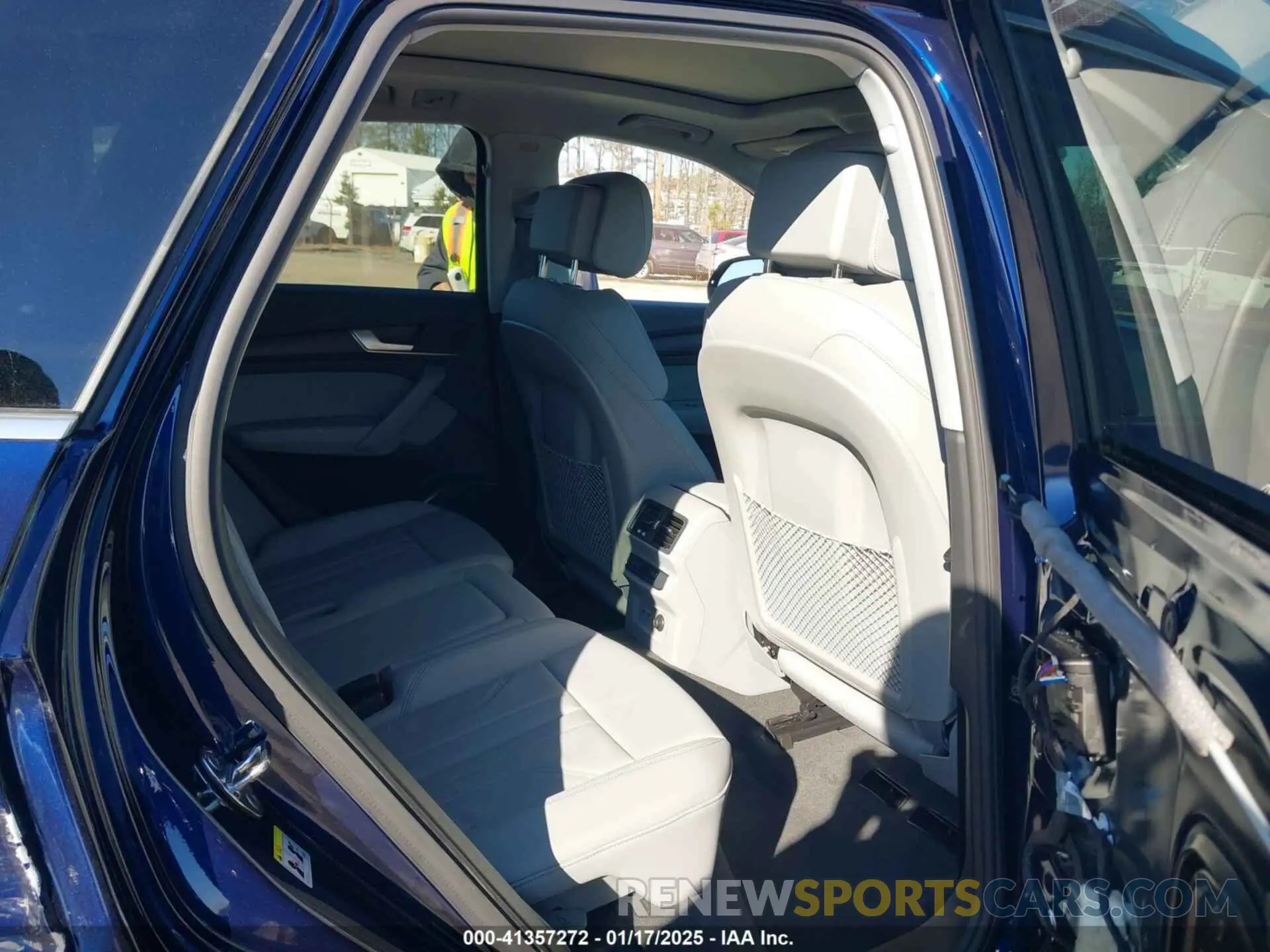 8 Фотография поврежденного автомобиля WA1GAAFY4R2064746 AUDI Q5 2024
