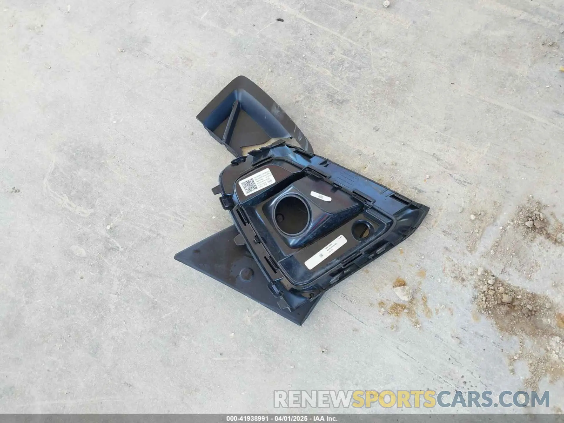 12 Photograph of a damaged car WA1GAAFY5R2109175 AUDI Q5 2024
