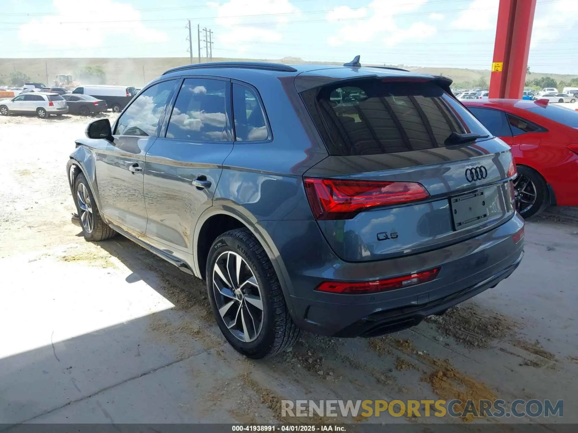 3 Photograph of a damaged car WA1GAAFY5R2109175 AUDI Q5 2024