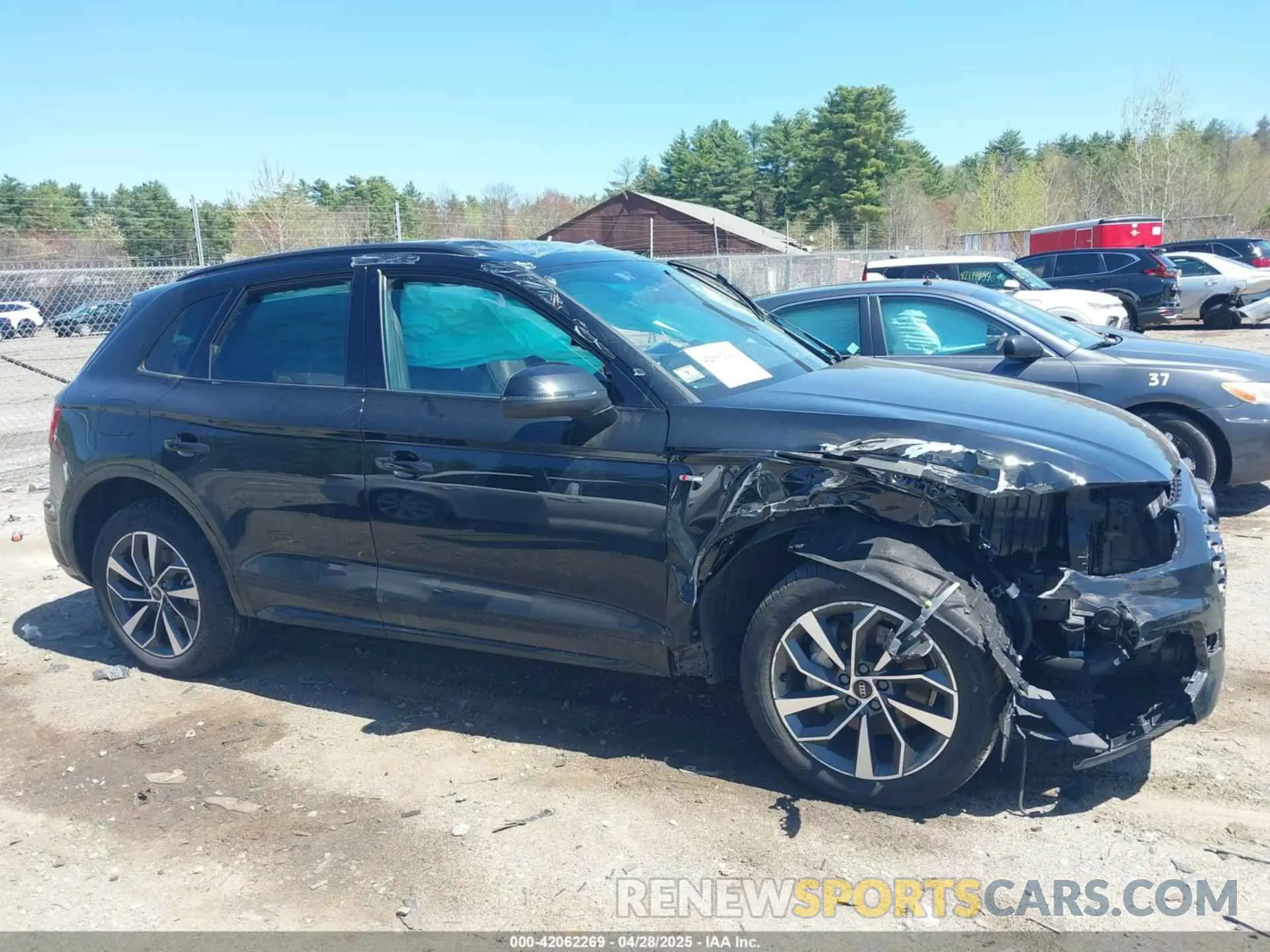 13 Photograph of a damaged car WA1GAAFY7R2118282 AUDI Q5 2024