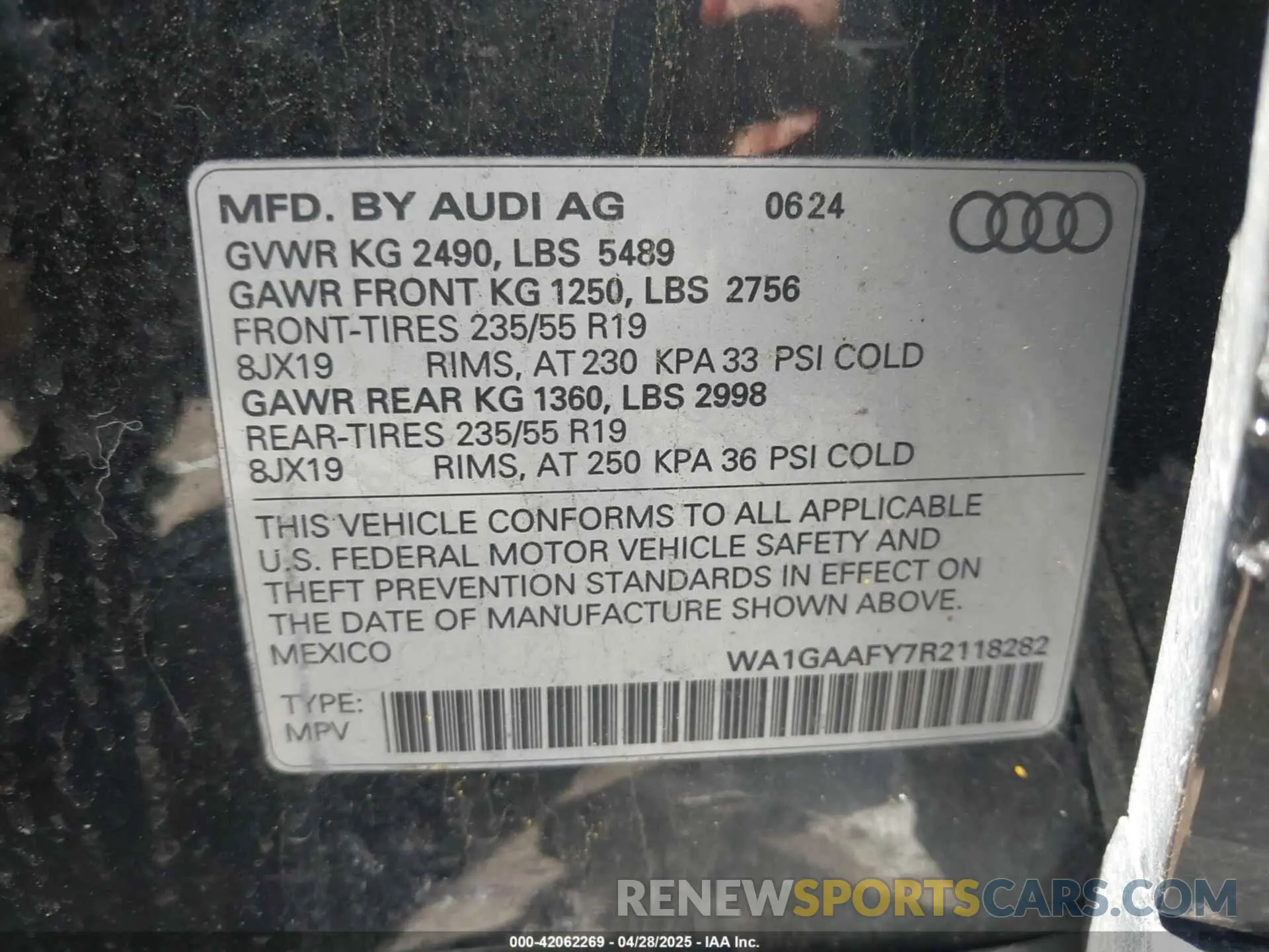 9 Photograph of a damaged car WA1GAAFY7R2118282 AUDI Q5 2024