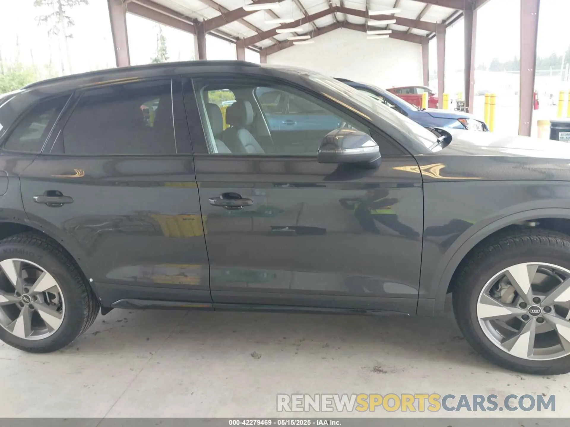 14 Photograph of a damaged car WA1ABAFY9S2045618 AUDI Q5 2025