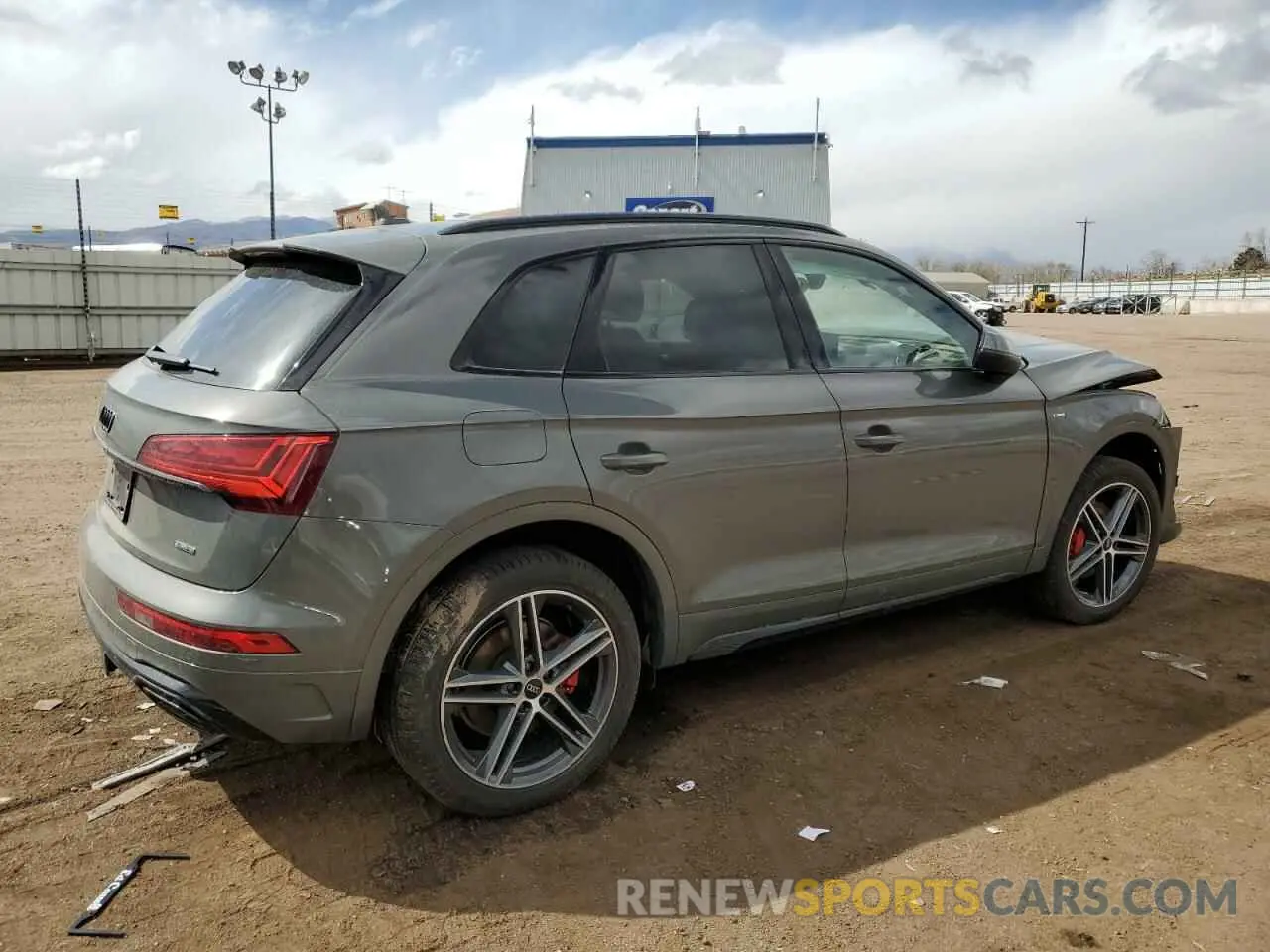 3 Photograph of a damaged car WA1E2AFY7S2038376 AUDI Q5 2025