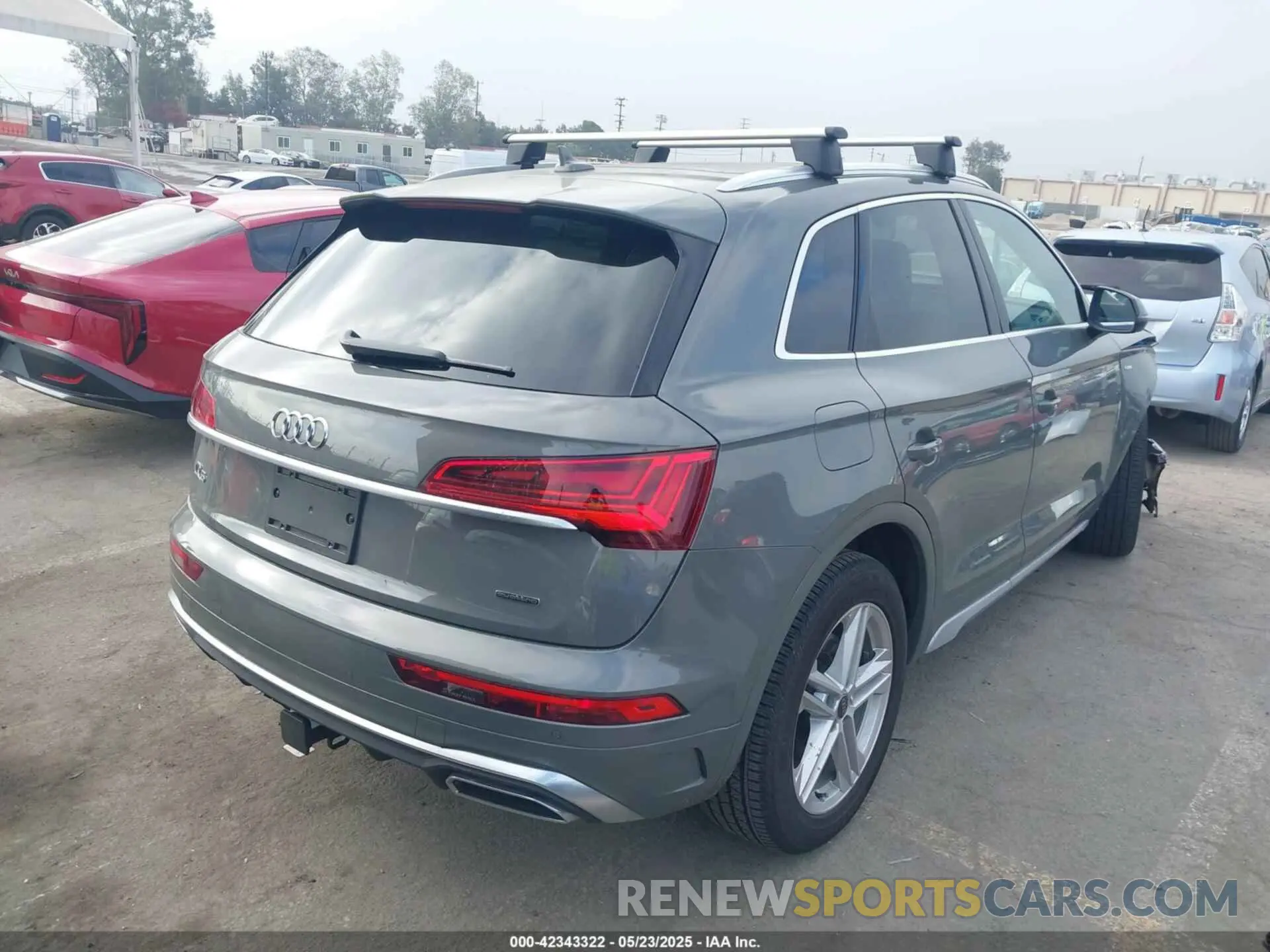 4 Photograph of a damaged car WA1G2AFY8S2006125 AUDI Q5 2025