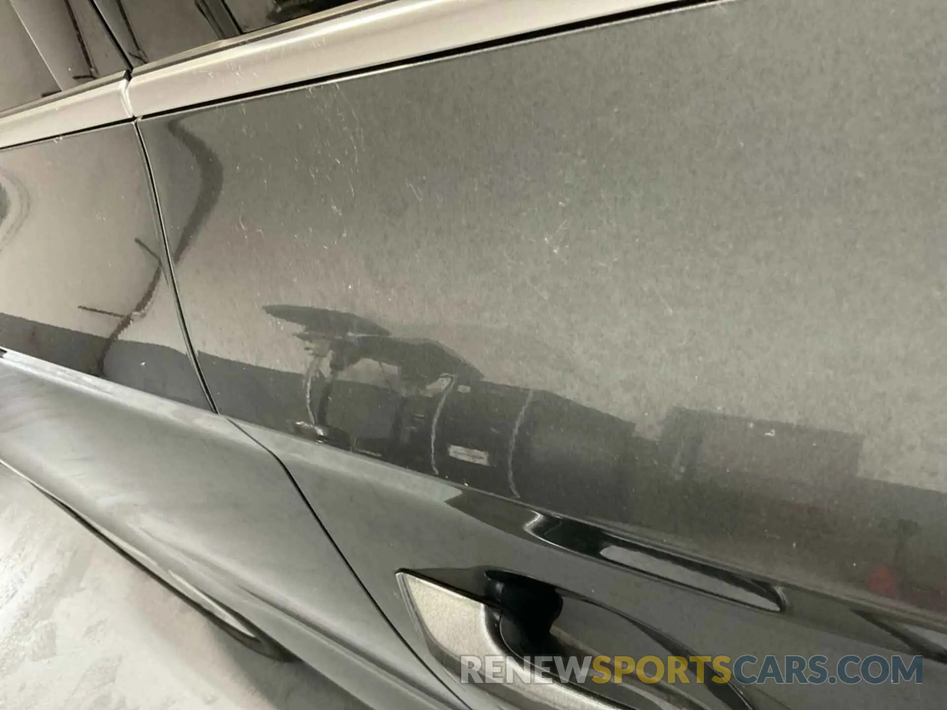 12 Photograph of a damaged car WA1E2AFY8N2084139 AUDI Q5 E 2022