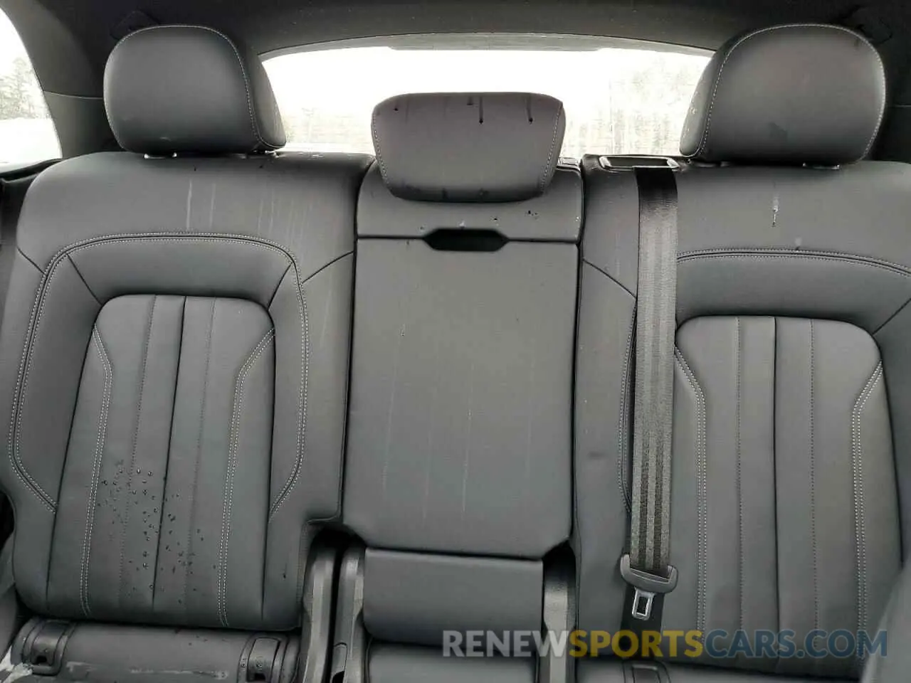 10 Фотография поврежденного автомобиля WA1AAAFY1R2134287 AUDI Q5 KOMFORT 2024