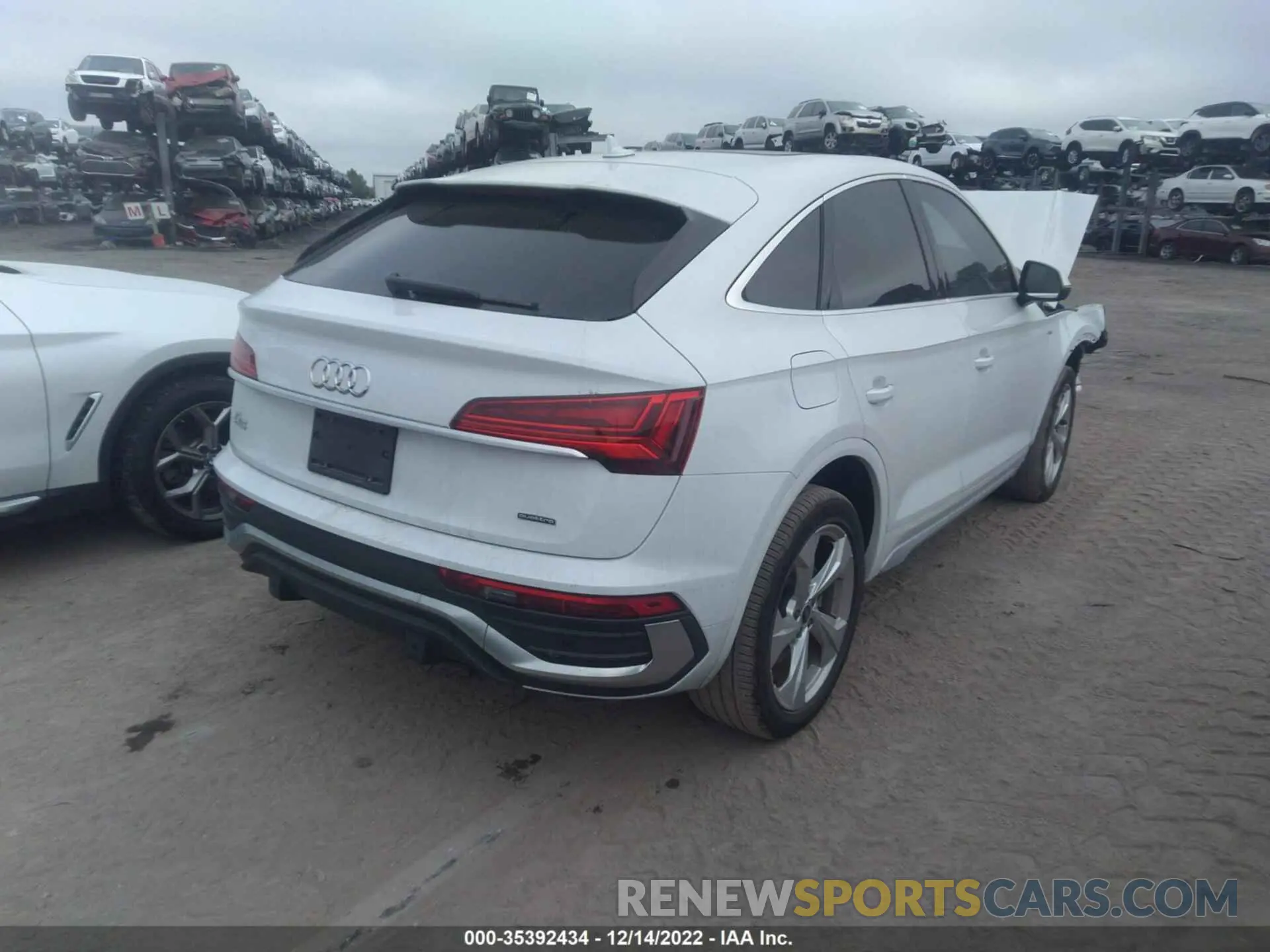 4 Photograph of a damaged car WA15AAFY5M2089459 AUDI Q5 SPORTBACK 2021