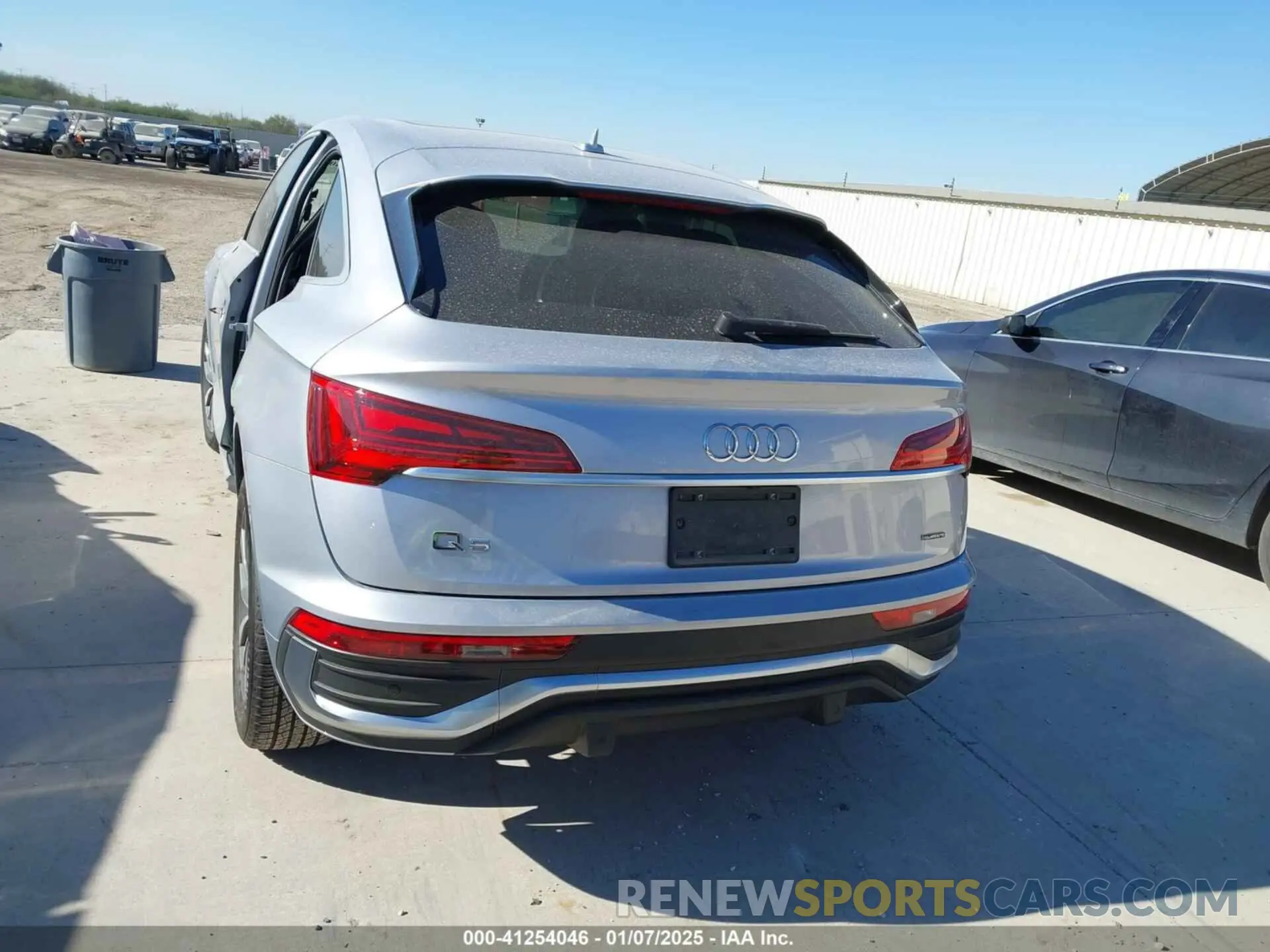 17 Фотография поврежденного автомобиля WA14AAFY7P2112384 AUDI Q5 SPORTBACK 2023
