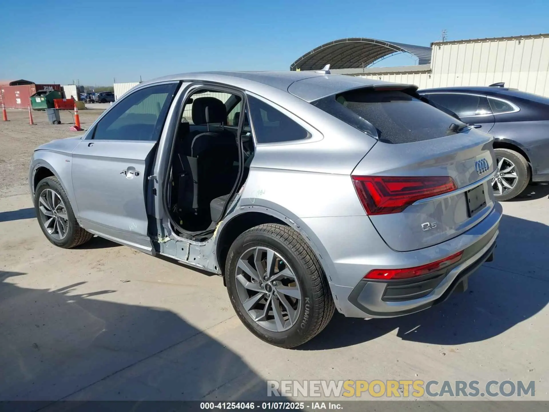 3 Фотография поврежденного автомобиля WA14AAFY7P2112384 AUDI Q5 SPORTBACK 2023