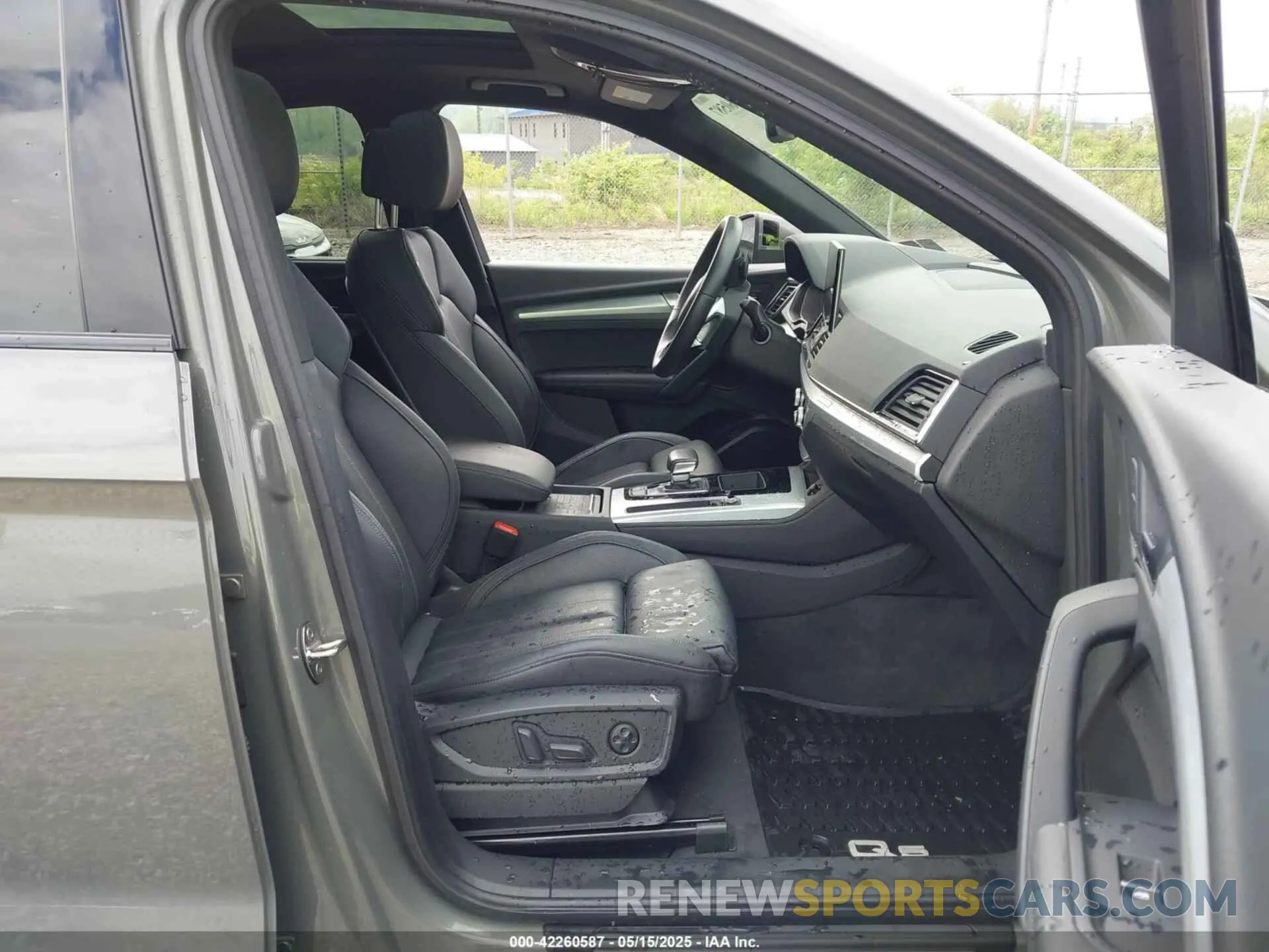5 Photograph of a damaged car WA16AAFY1P2013875 AUDI Q5 SPORTBACK 2023