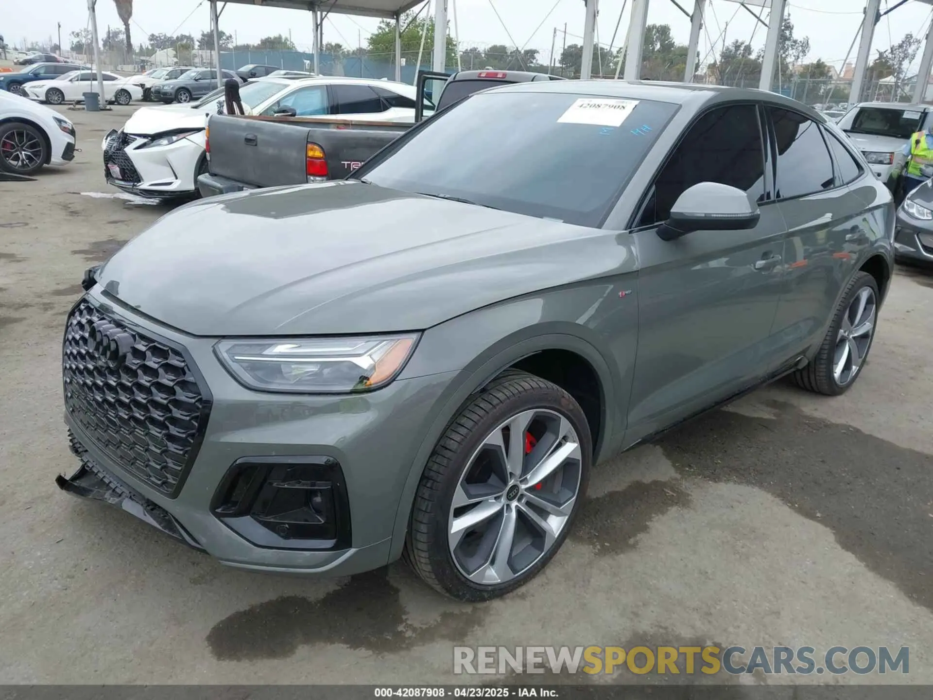 2 Фотография поврежденного автомобиля WA15AAFY3R2078175 AUDI Q5 SPORTBACK 2024