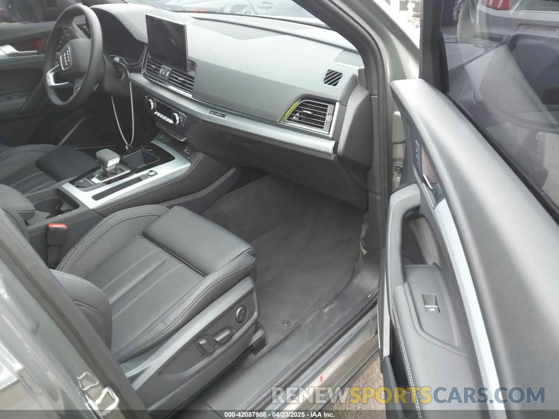 5 Фотография поврежденного автомобиля WA15AAFY3R2078175 AUDI Q5 SPORTBACK 2024