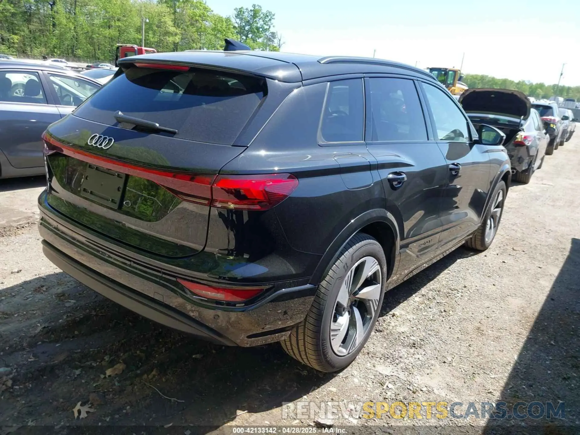 4 Photograph of a damaged car WA124BGF3SA005946 AUDI Q6 E-TRON 2025
