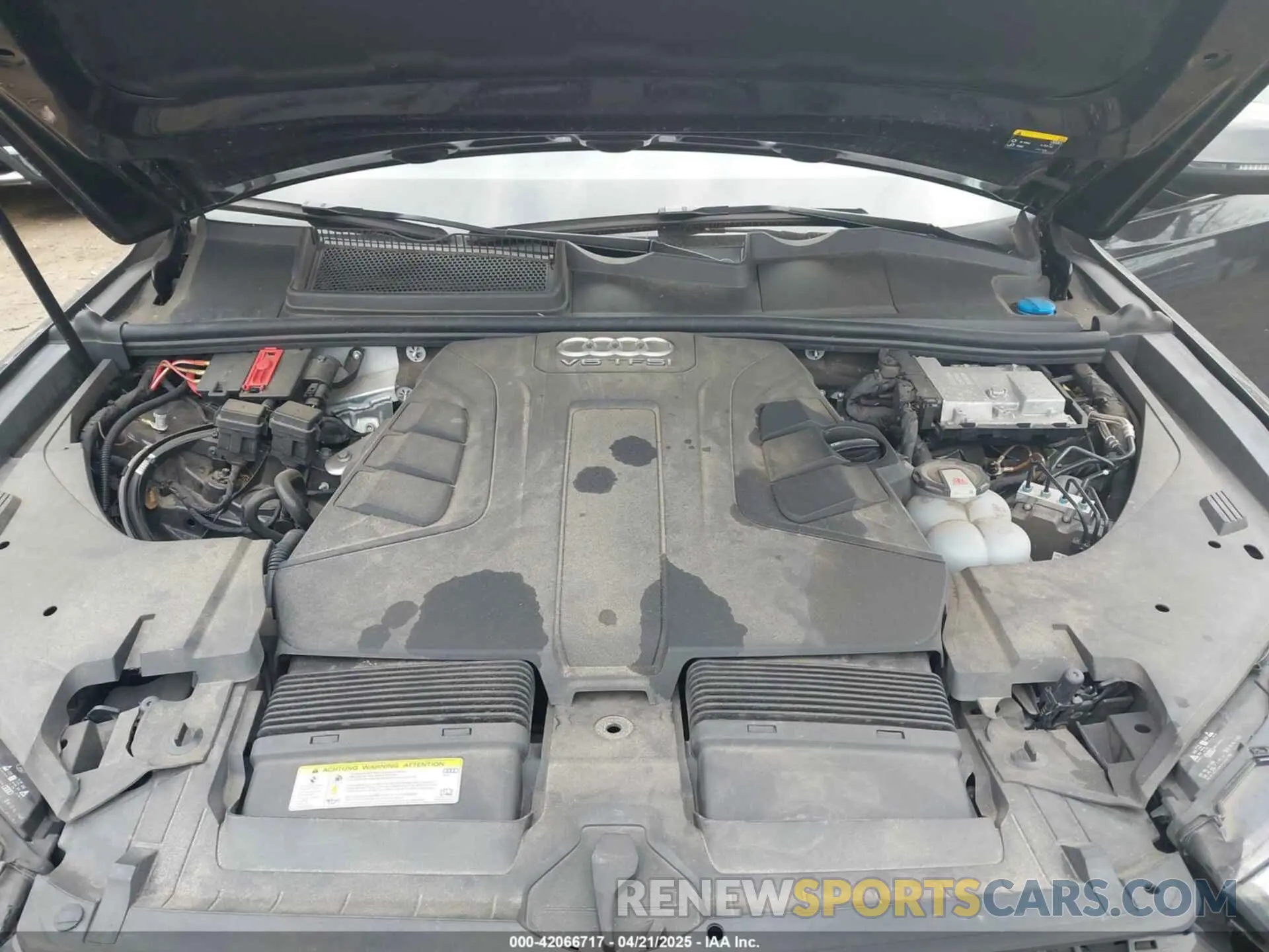 10 Фотография поврежденного автомобиля WA1AAAF74KD002299 AUDI Q7 2019