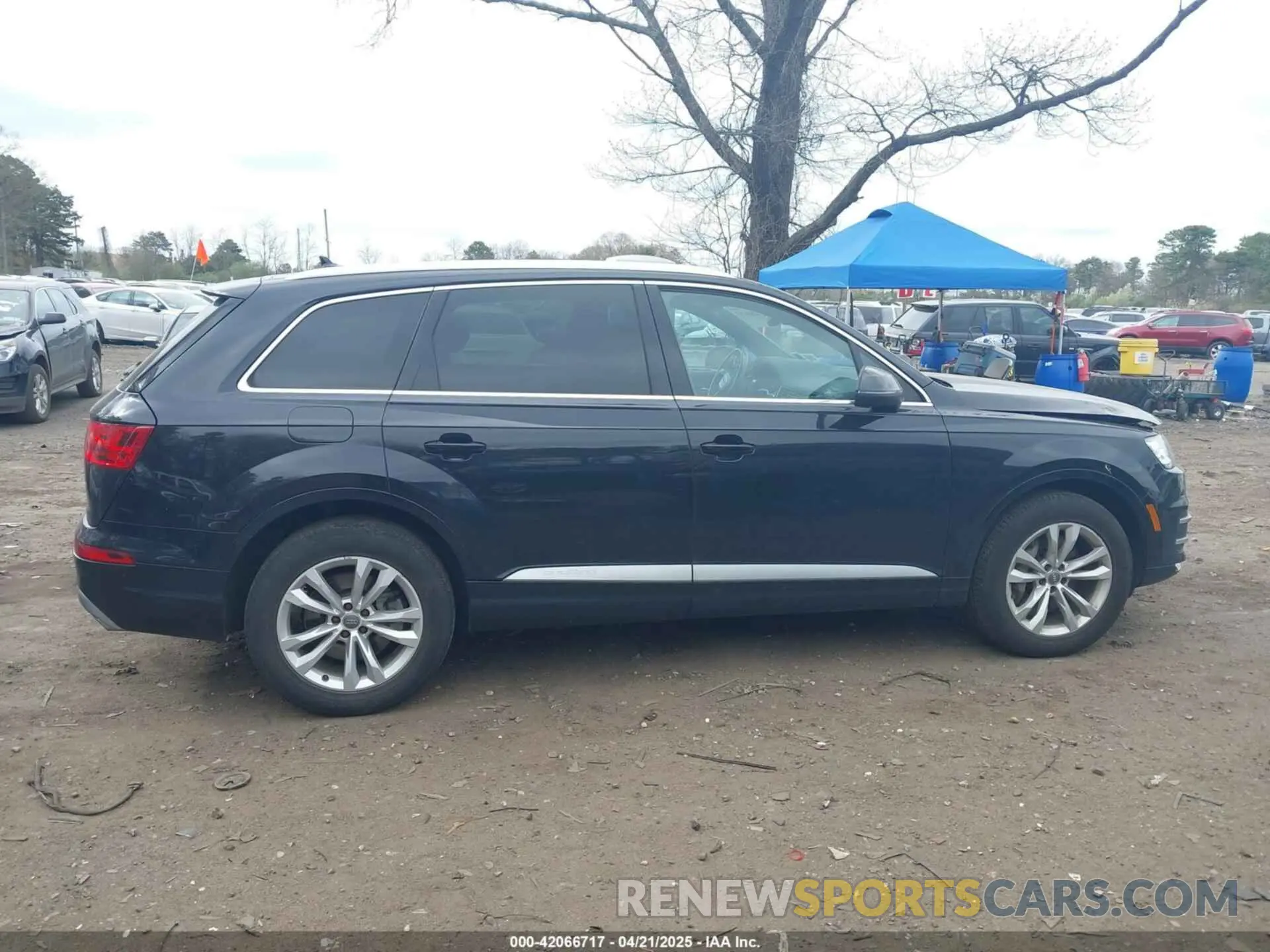 13 Фотография поврежденного автомобиля WA1AAAF74KD002299 AUDI Q7 2019