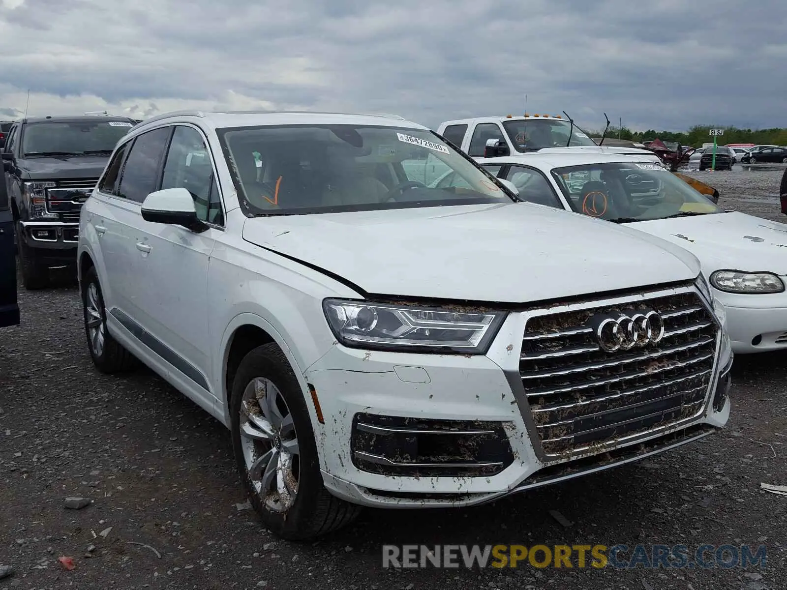 1 Photograph of a damaged car WA1AAAF75KD028328 AUDI Q7 2019