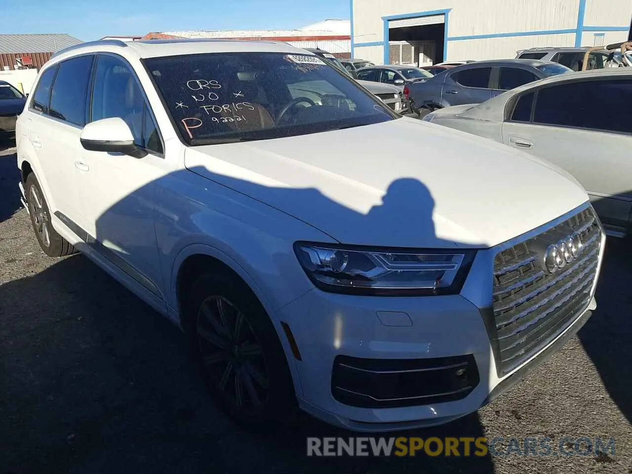 1 Photograph of a damaged car WA1AAAF76KD007262 AUDI Q7 2019