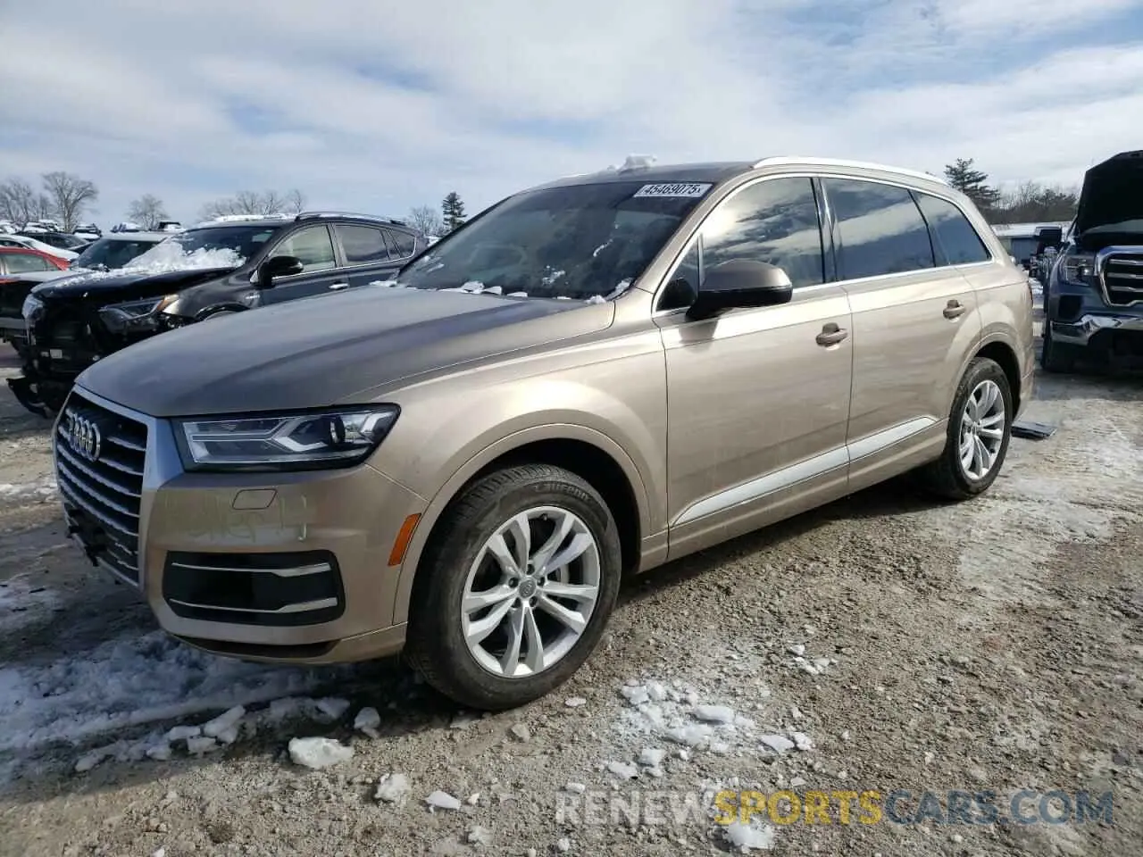 1 Photograph of a damaged car WA1AAAF77KD023888 AUDI Q7 2019