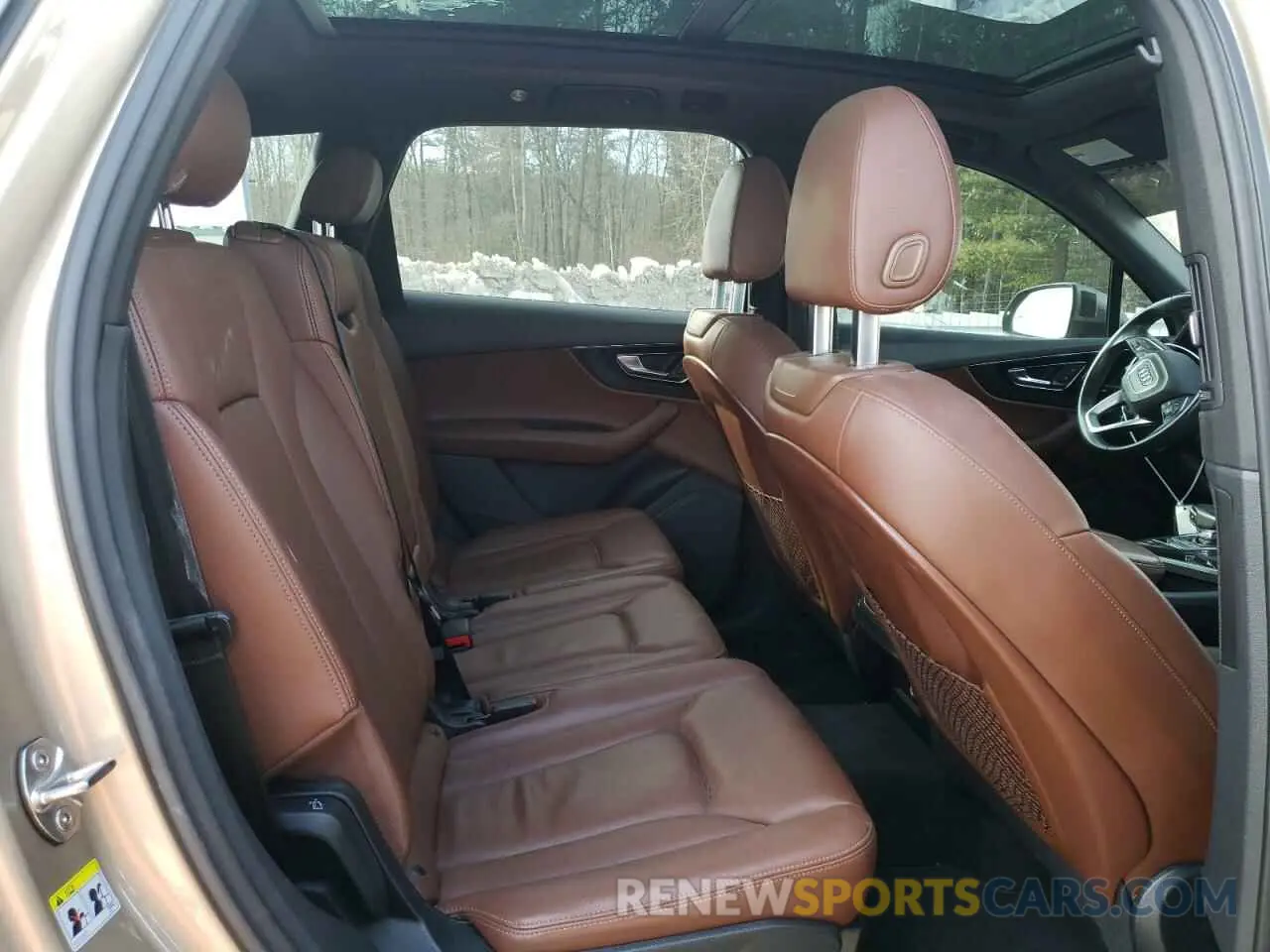 11 Photograph of a damaged car WA1AAAF77KD023888 AUDI Q7 2019