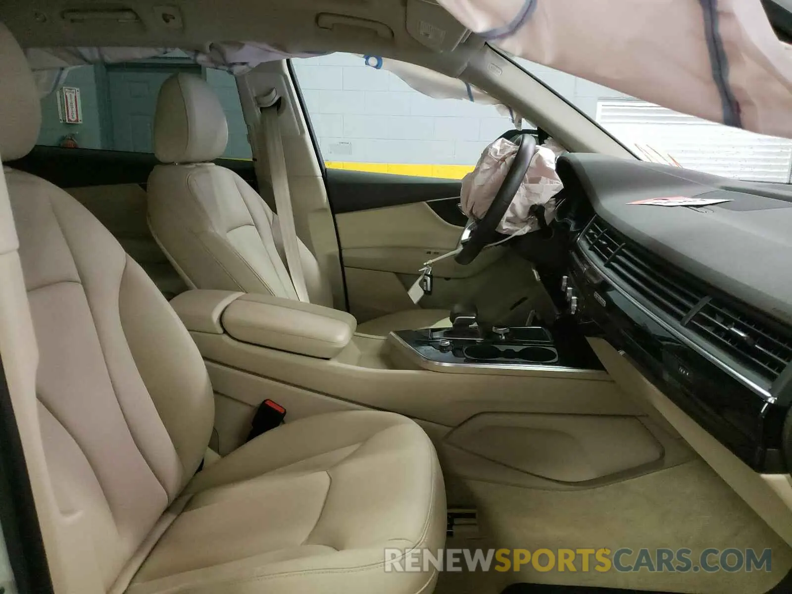 5 Photograph of a damaged car WA1AAAF78KD045267 AUDI Q7 2019