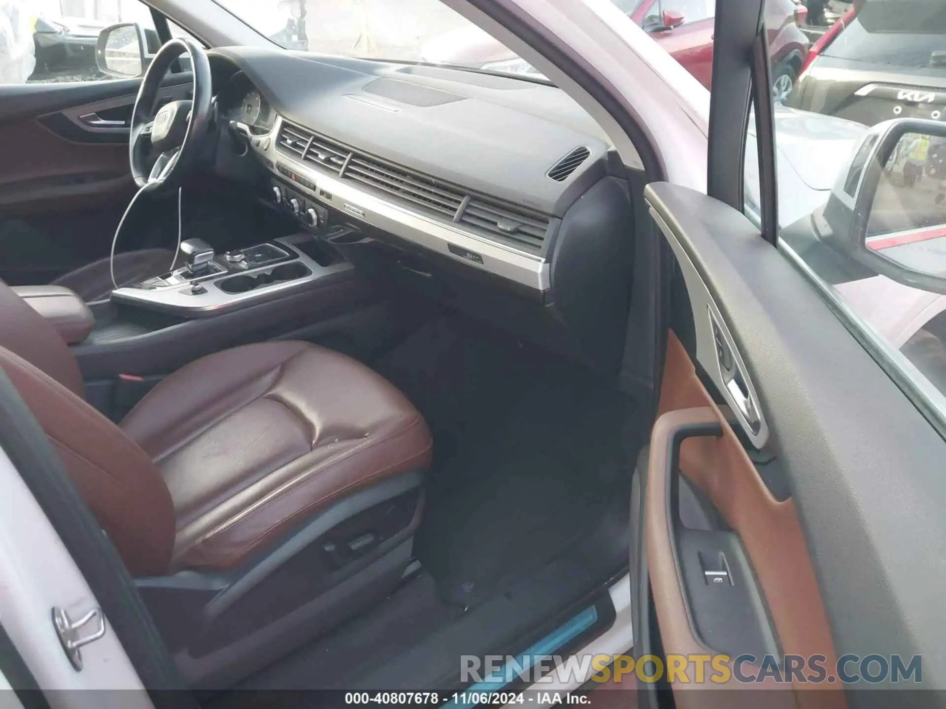 5 Photograph of a damaged car WA1AHAF70KD024070 AUDI Q7 2019