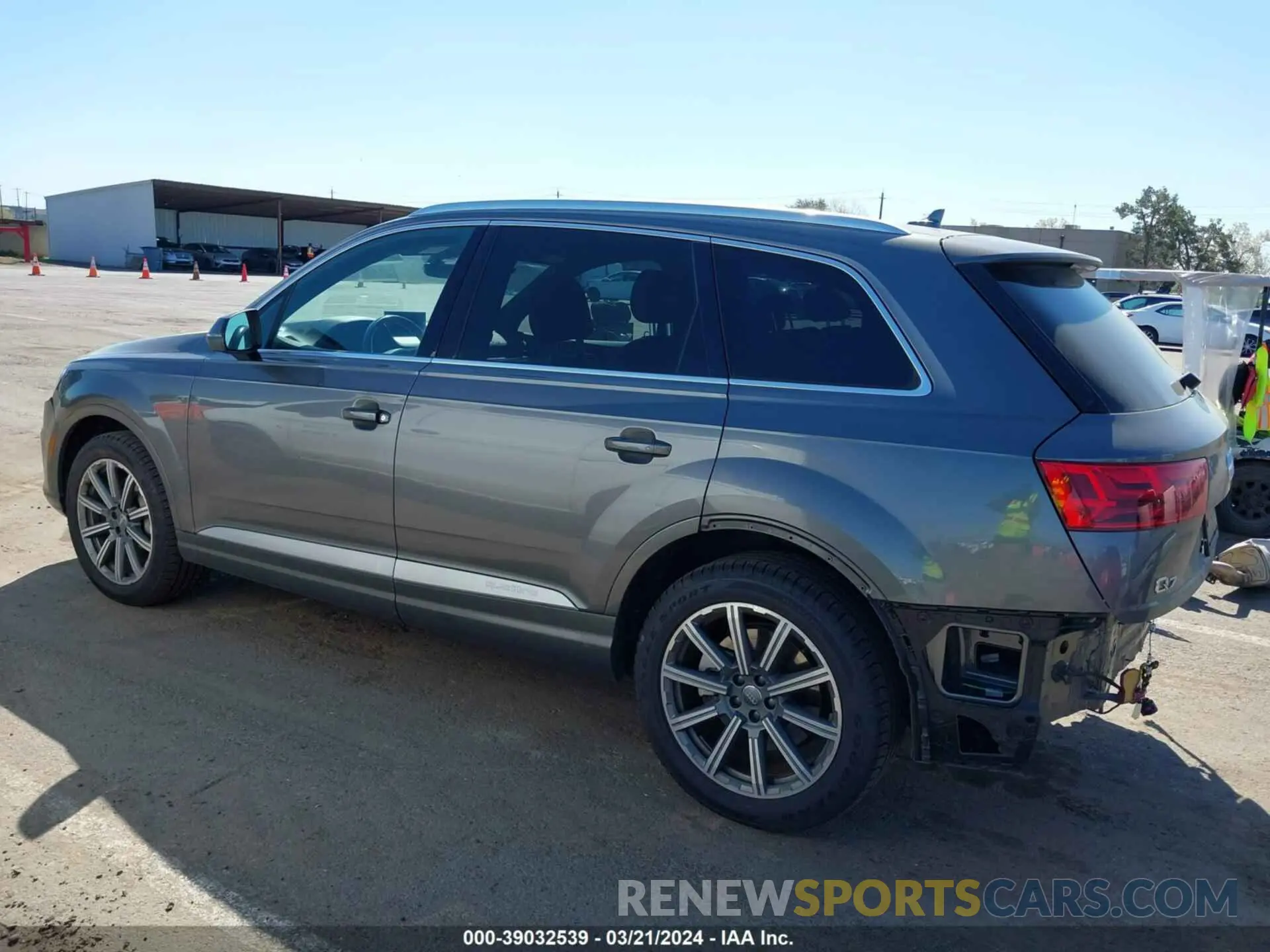 15 Фотография поврежденного автомобиля WA1AHAF71KD035773 AUDI Q7 2019