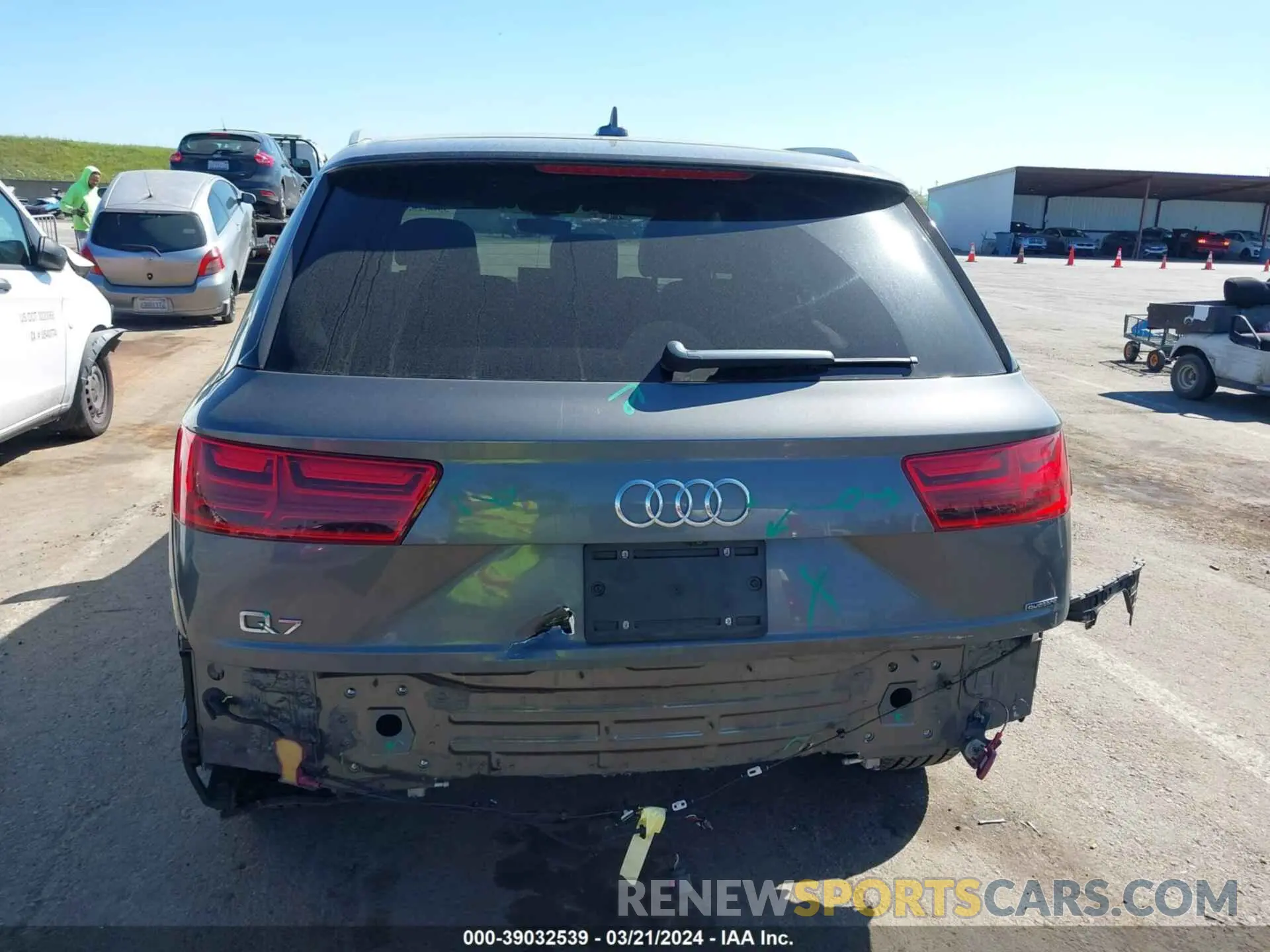 17 Фотография поврежденного автомобиля WA1AHAF71KD035773 AUDI Q7 2019