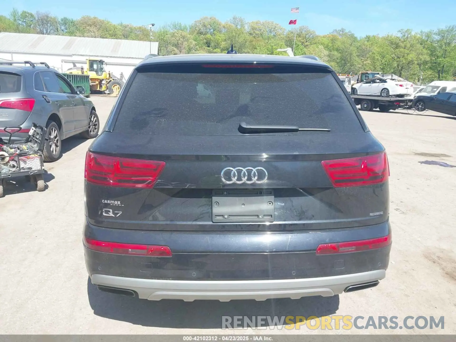16 Photograph of a damaged car WA1AHAF72KD028489 AUDI Q7 2019