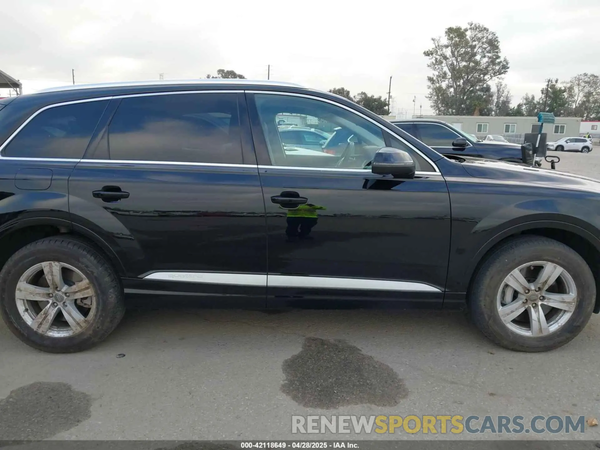 13 Photograph of a damaged car WA1AHAF73KD022295 AUDI Q7 2019