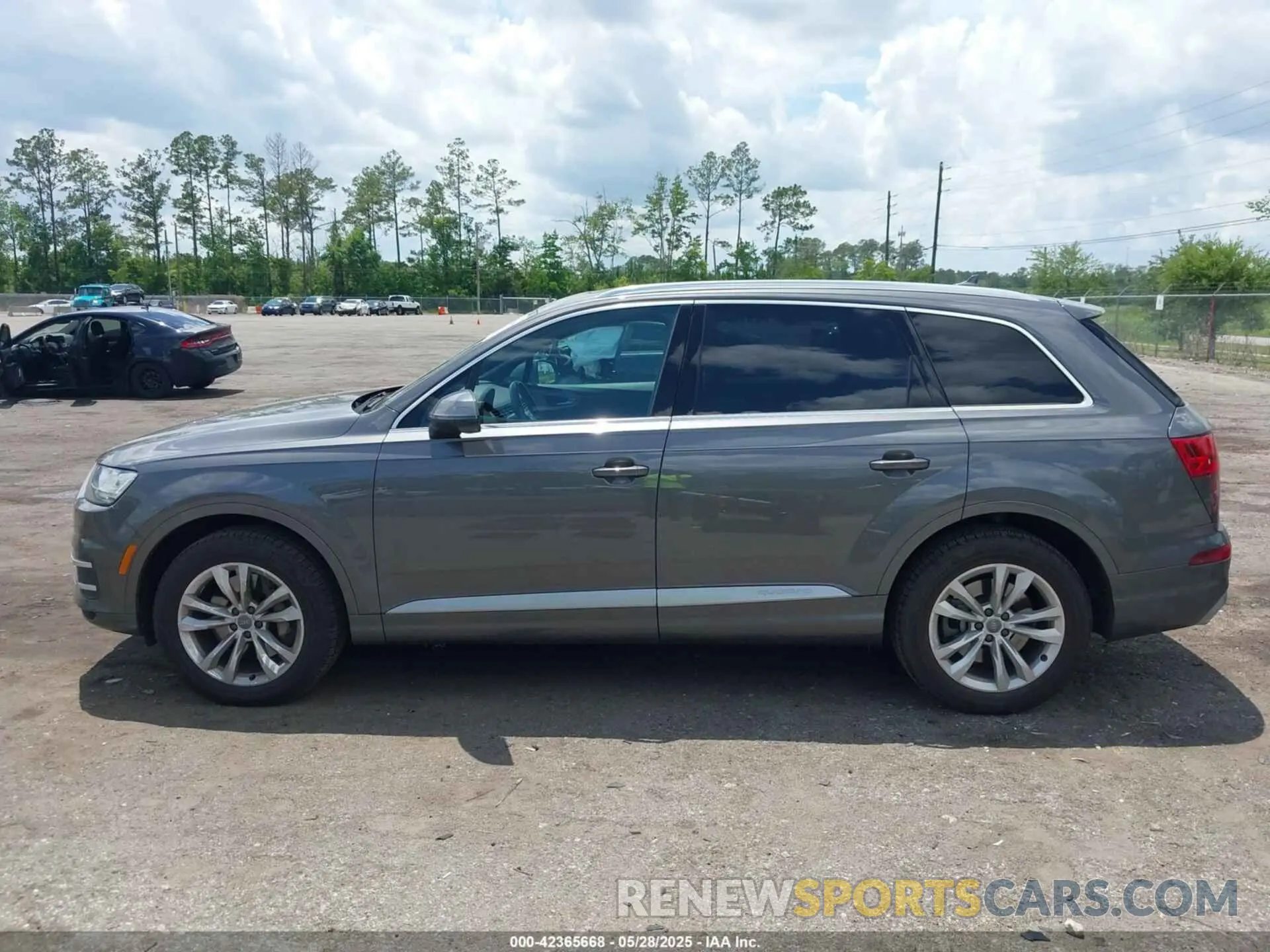 14 Photograph of a damaged car WA1AHAF73KD047665 AUDI Q7 2019