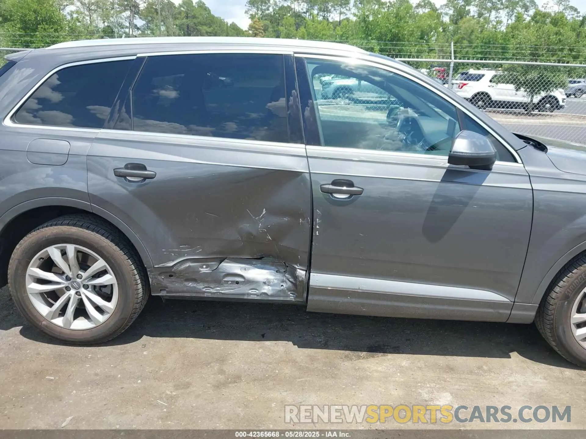 6 Photograph of a damaged car WA1AHAF73KD047665 AUDI Q7 2019