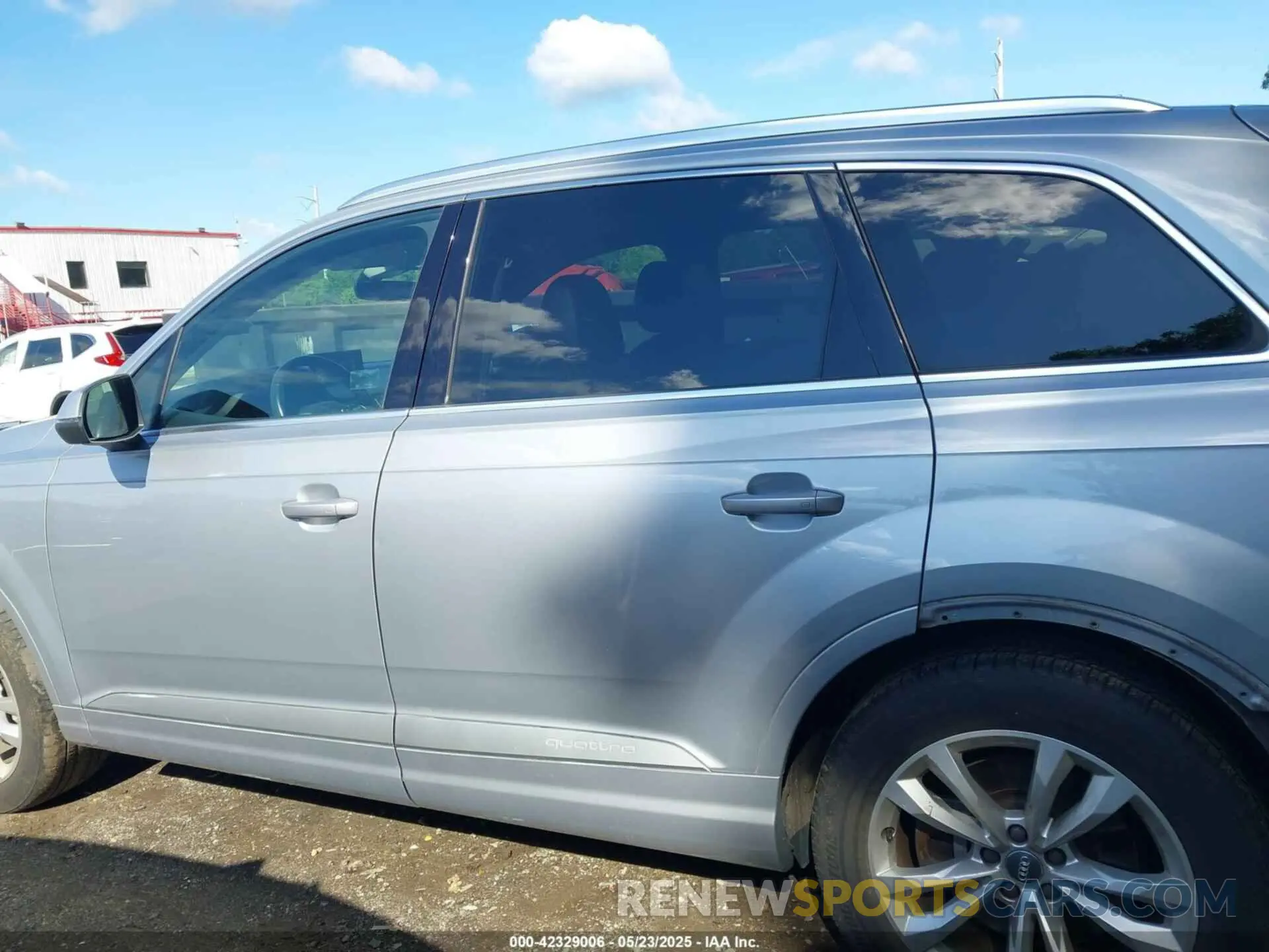 14 Photograph of a damaged car WA1AHAF74KD023911 AUDI Q7 2019