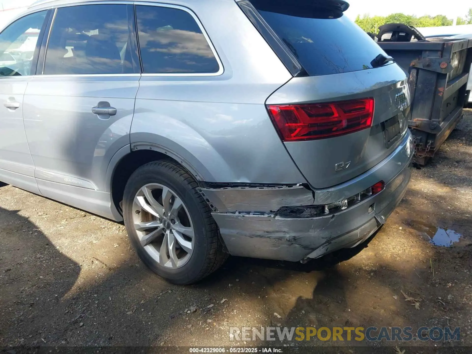 6 Photograph of a damaged car WA1AHAF74KD023911 AUDI Q7 2019
