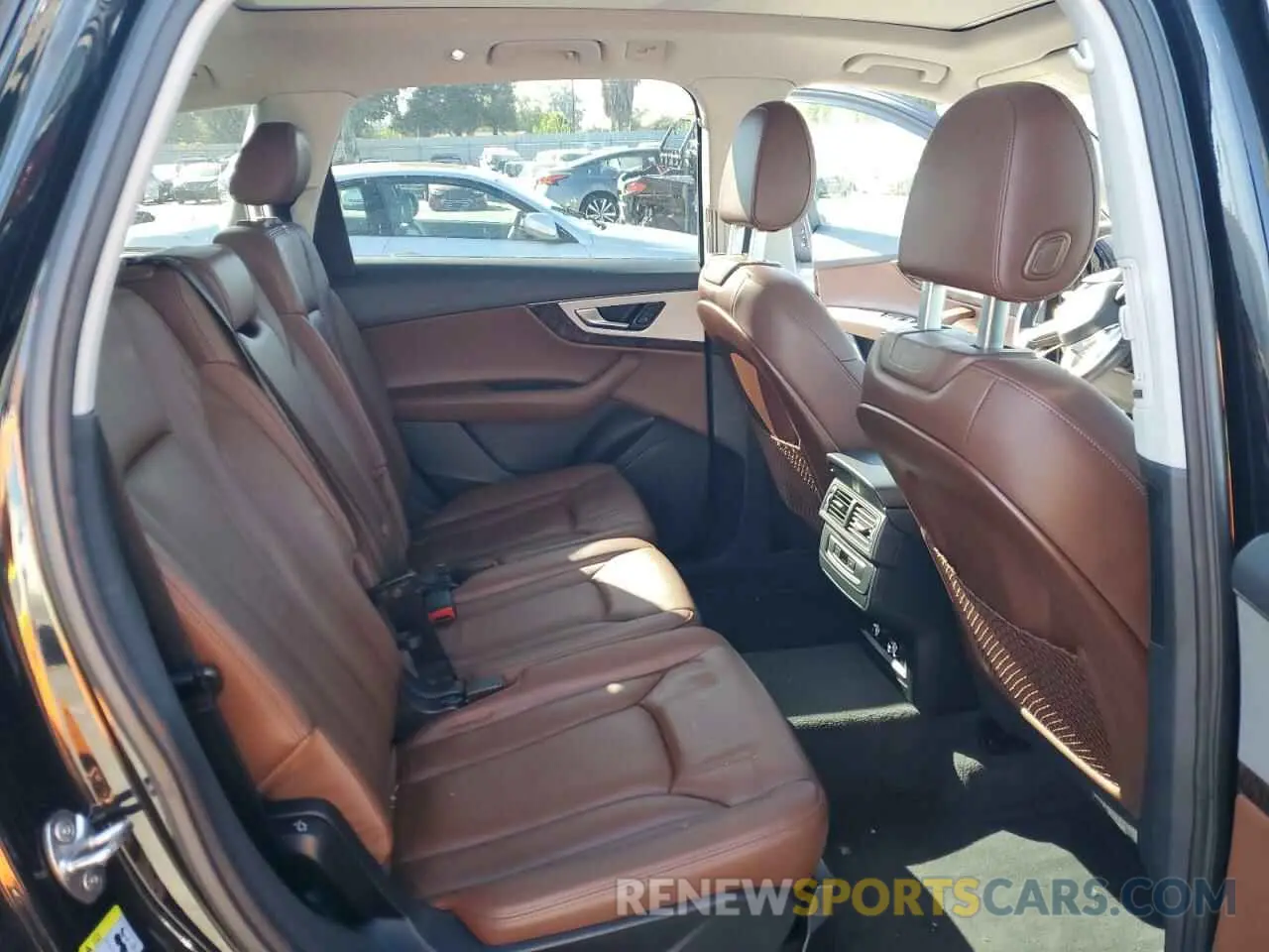 11 Photograph of a damaged car WA1AHAF74KD027747 AUDI Q7 2019