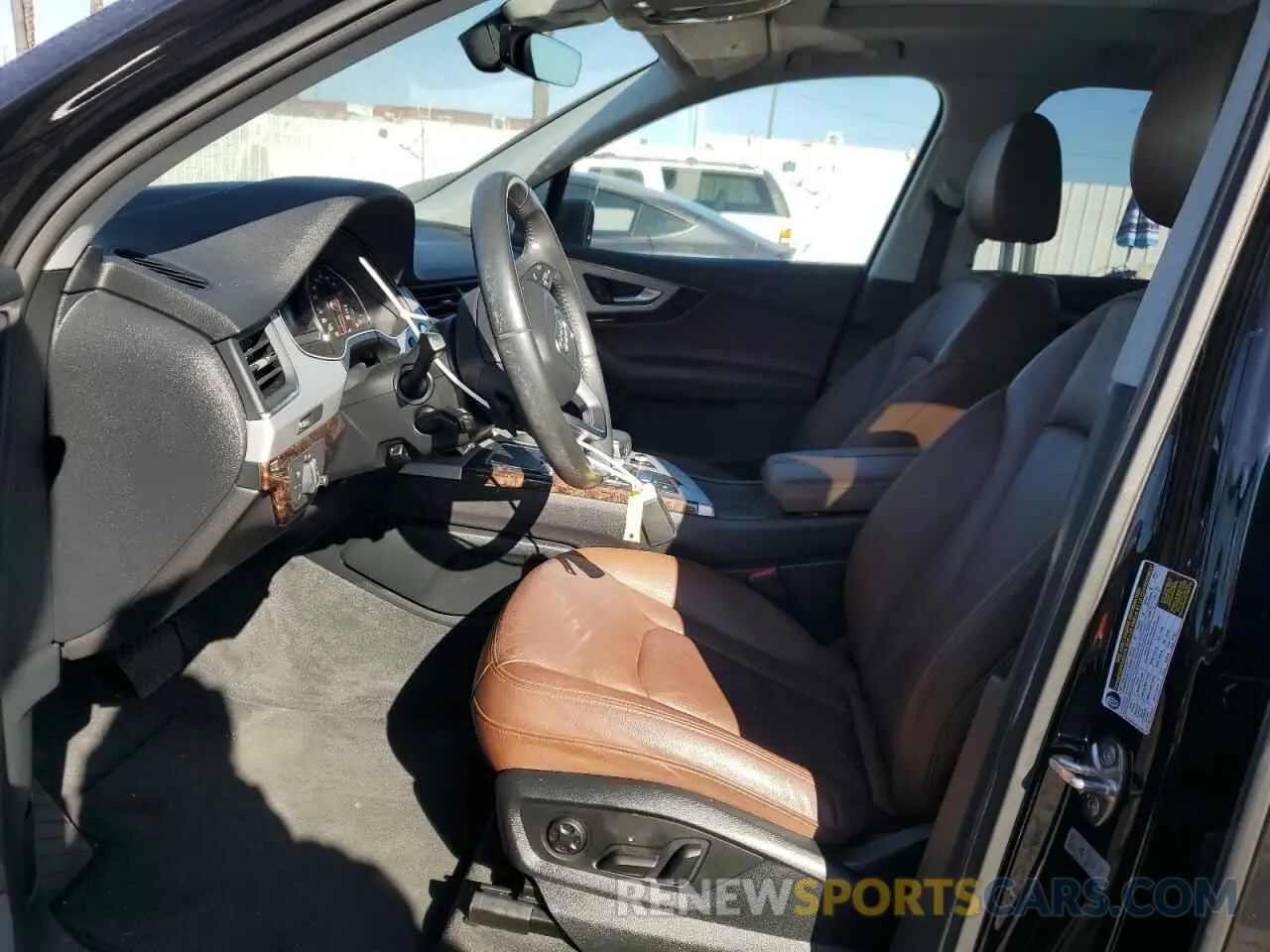 7 Photograph of a damaged car WA1AHAF74KD027747 AUDI Q7 2019