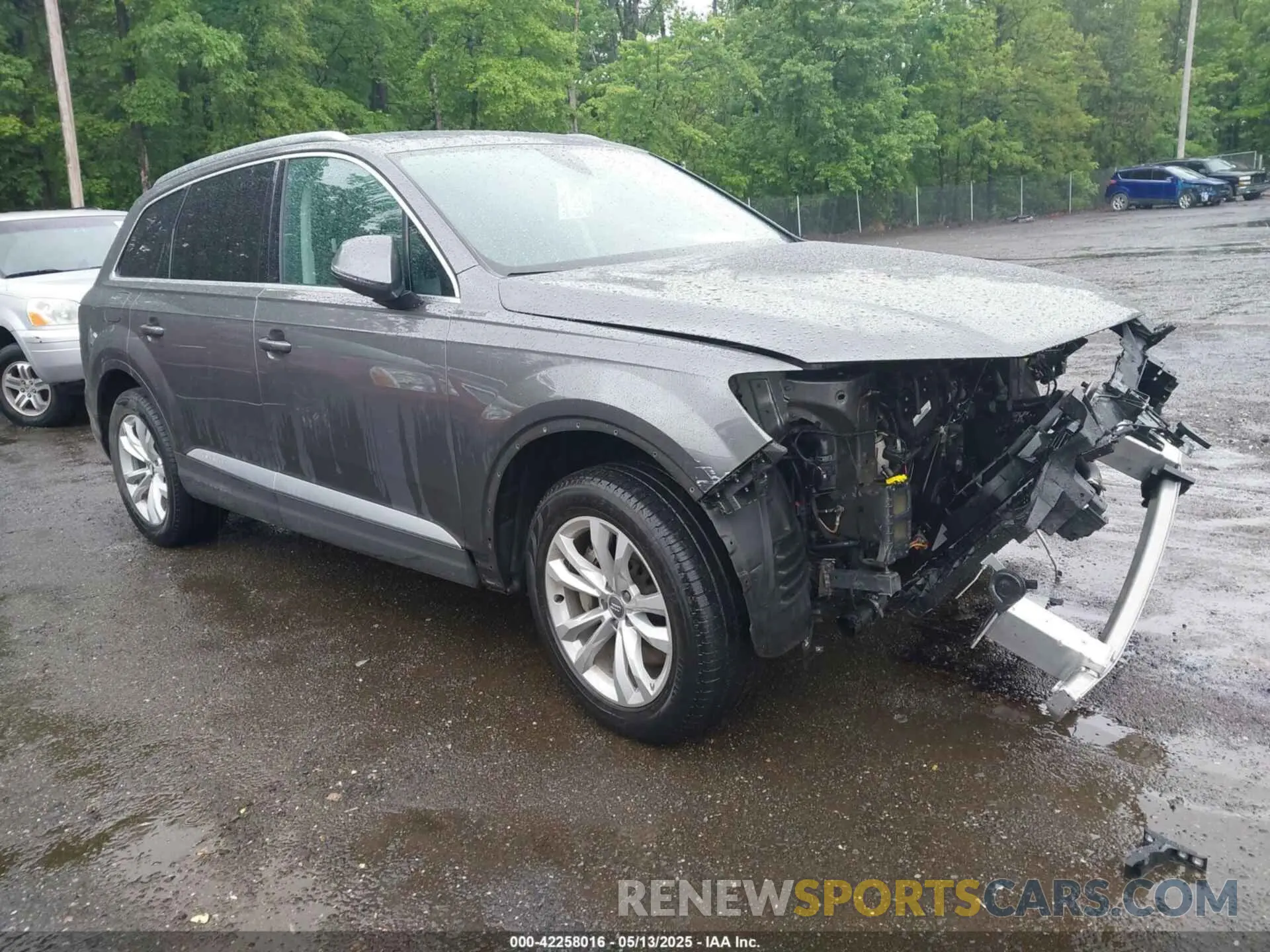 1 Фотография поврежденного автомобиля WA1AHAF75KD030236 AUDI Q7 2019