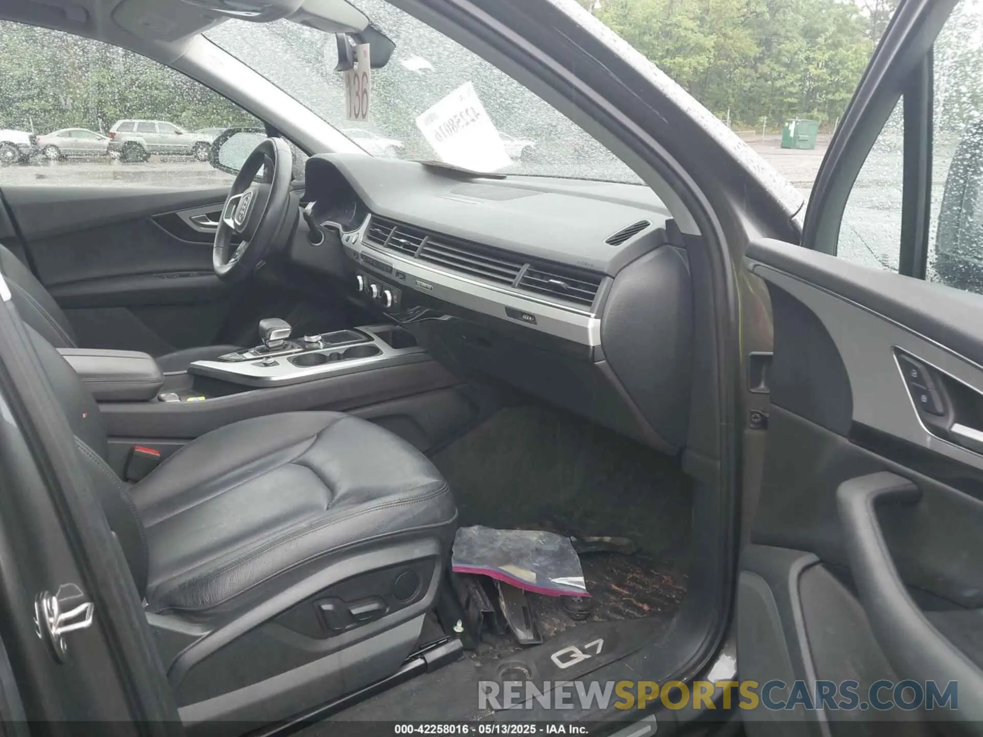 5 Фотография поврежденного автомобиля WA1AHAF75KD030236 AUDI Q7 2019