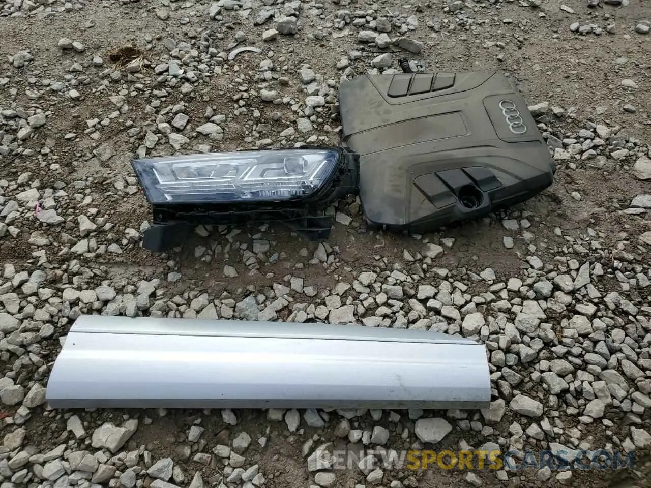 13 Photograph of a damaged car WA1LAAF70KD029783 AUDI Q7 2019