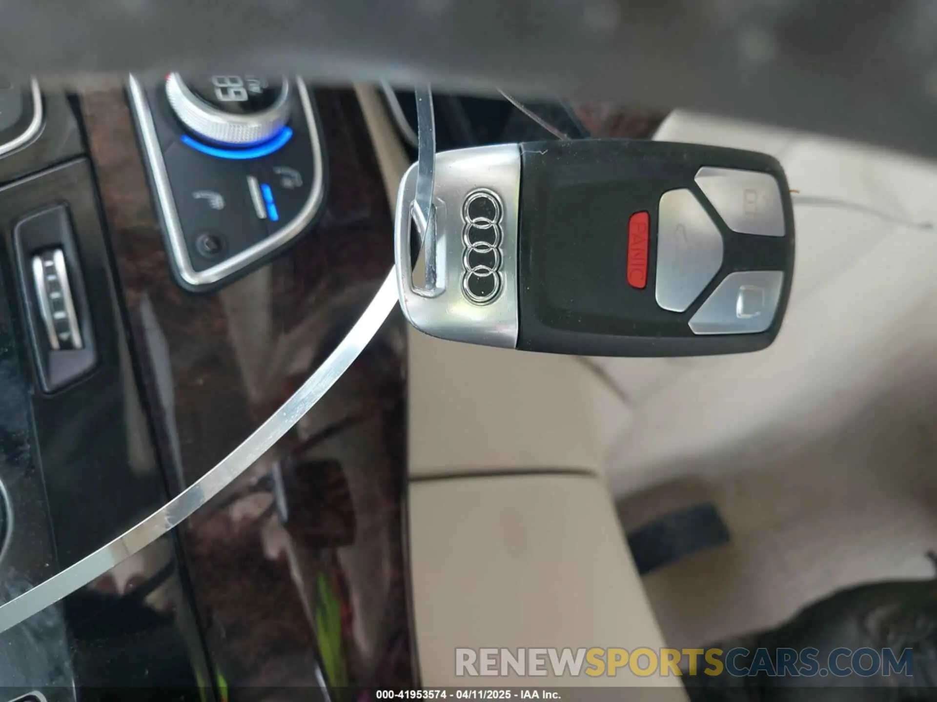 11 Фотография поврежденного автомобиля WA1LAAF71KD031123 AUDI Q7 2019