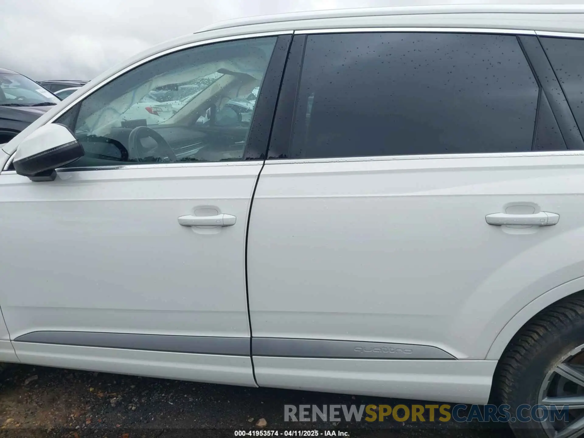15 Фотография поврежденного автомобиля WA1LAAF71KD031123 AUDI Q7 2019
