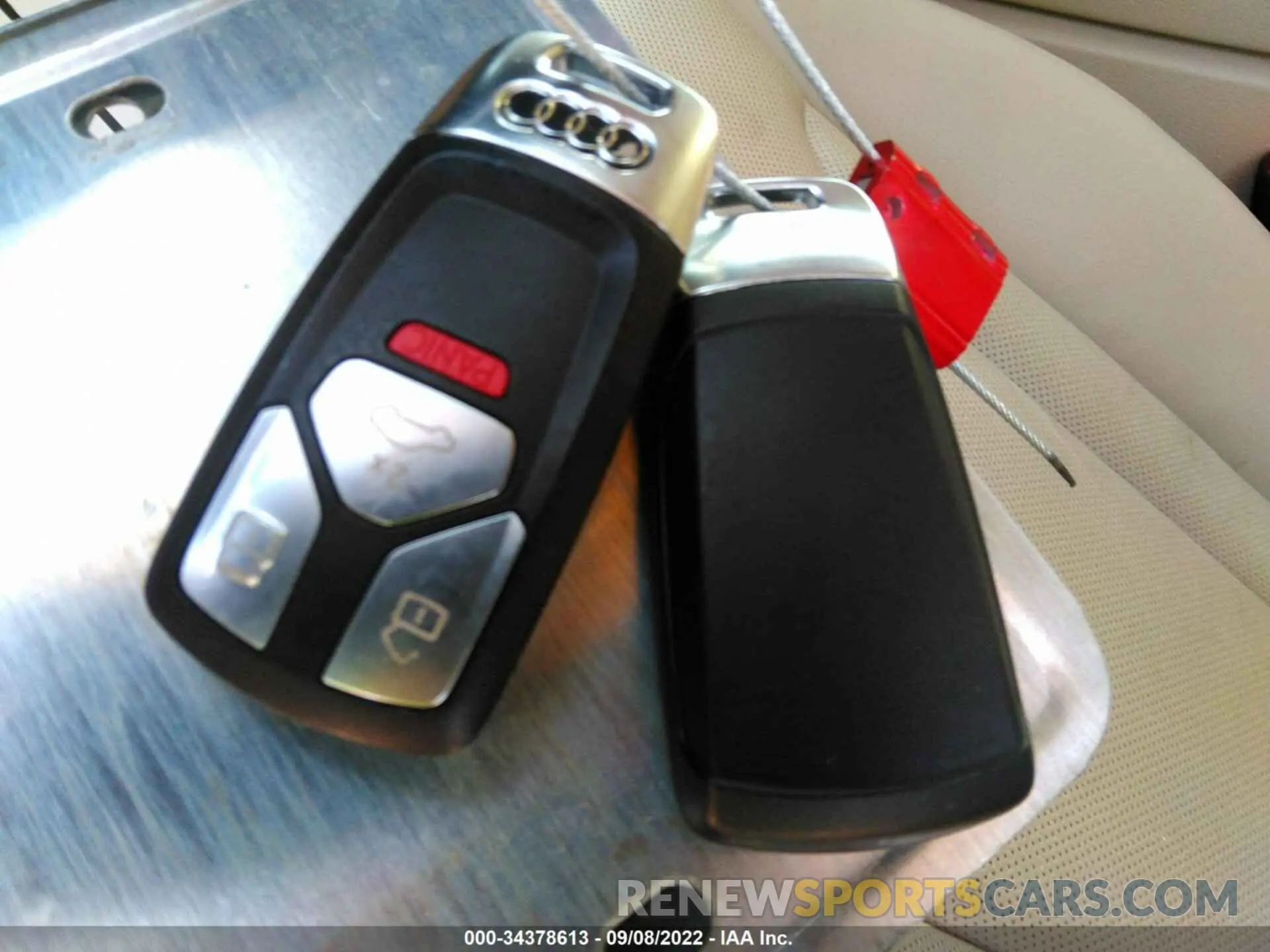 11 Photograph of a damaged car WA1LAAF71KD040632 AUDI Q7 2019