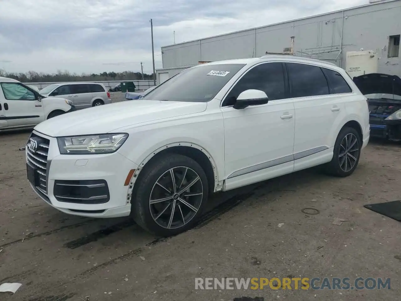 1 Фотография поврежденного автомобиля WA1LAAF71KD043207 AUDI Q7 2019