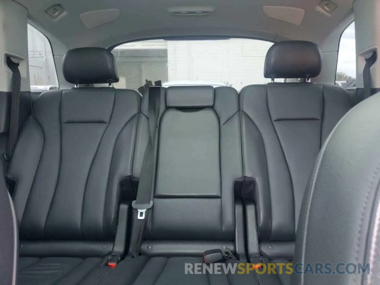 10 Фотография поврежденного автомобиля WA1LAAF71KD043207 AUDI Q7 2019