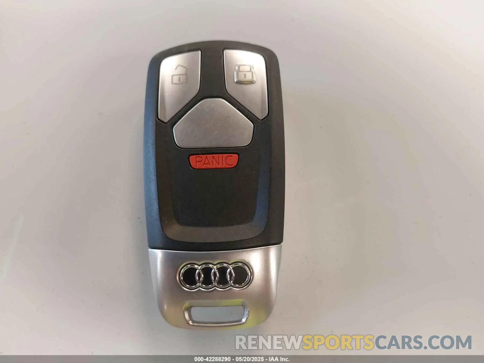 11 Photograph of a damaged car WA1LAAF72KD002200 AUDI Q7 2019