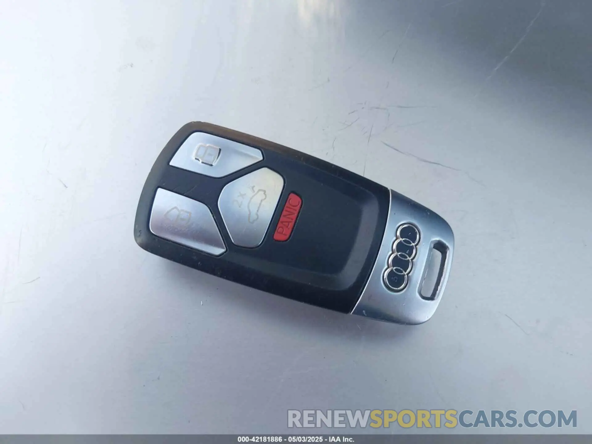 11 Photograph of a damaged car WA1LAAF72KD034421 AUDI Q7 2019