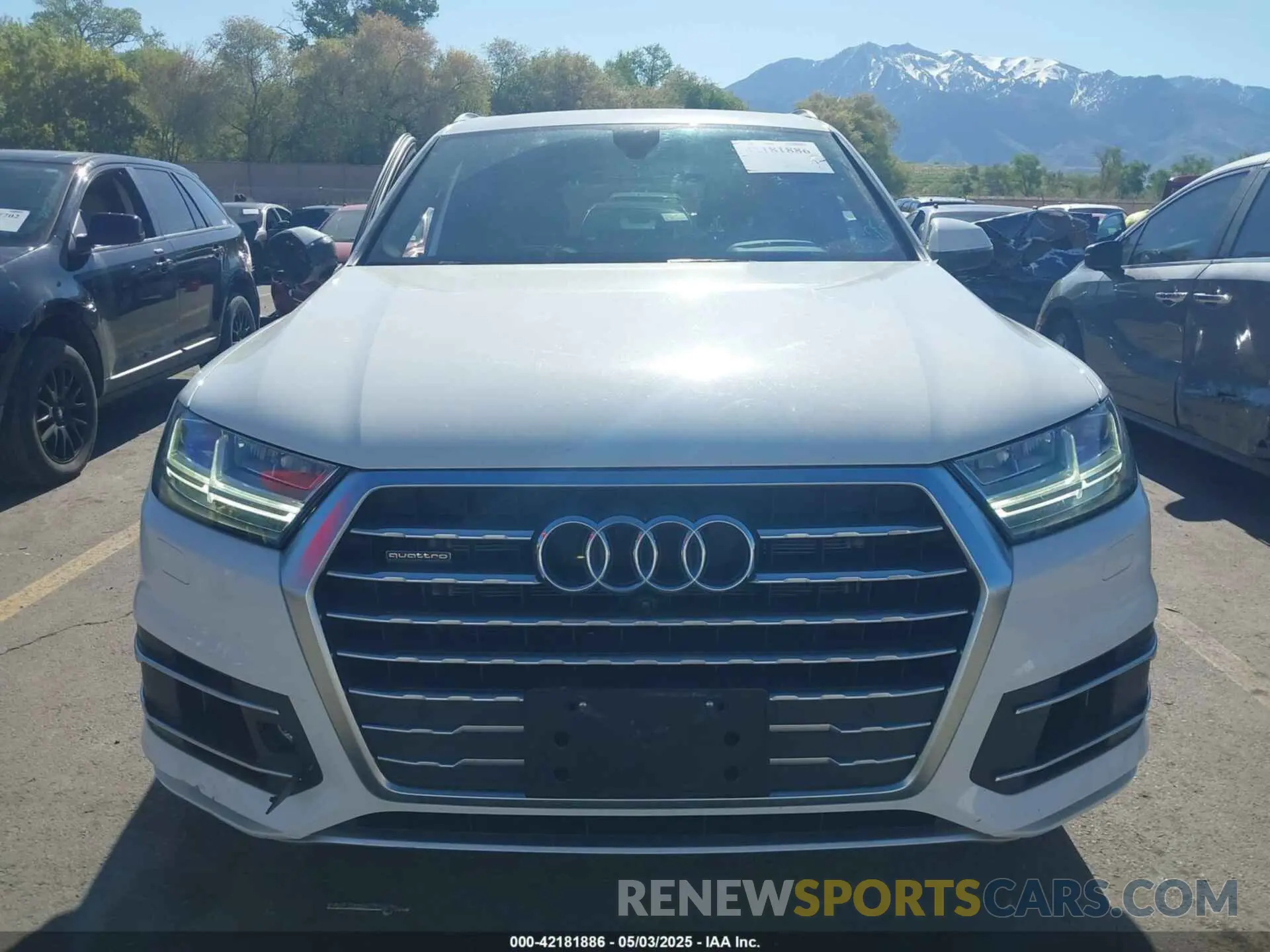 12 Photograph of a damaged car WA1LAAF72KD034421 AUDI Q7 2019