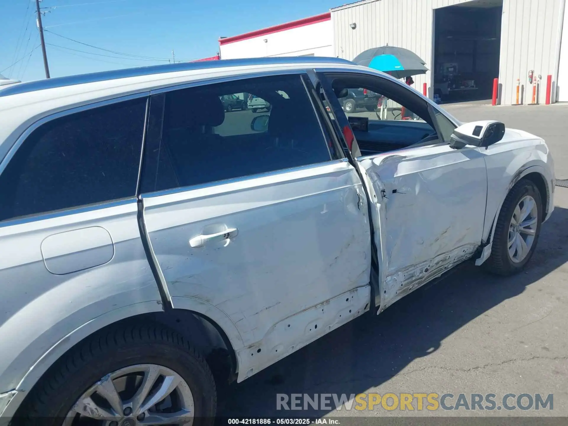 6 Photograph of a damaged car WA1LAAF72KD034421 AUDI Q7 2019